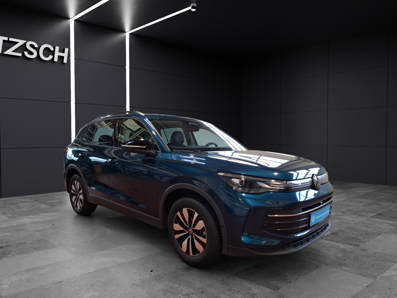 Fahrzeugabbildung Volkswagen Tiguan eTSI Goal DSG LED AHK Navi AID ACC RFK SH
