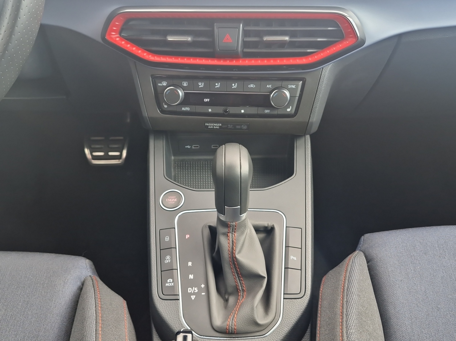 Fahrzeugabbildung SEAT Ibiza FR 1.5 TSI DSG LED Navi VC SHZ Kamera