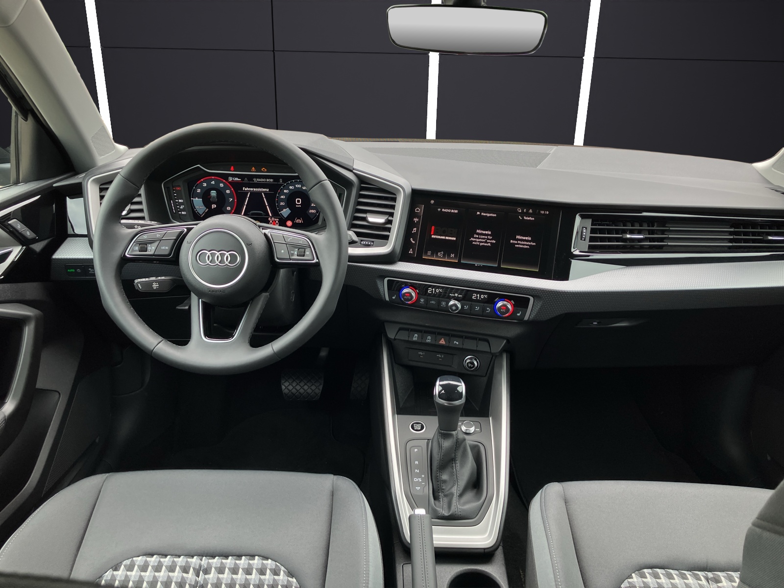 Fahrzeugabbildung Audi A1 Sportback 30 TFSI advanced LED,NAVI,DAB