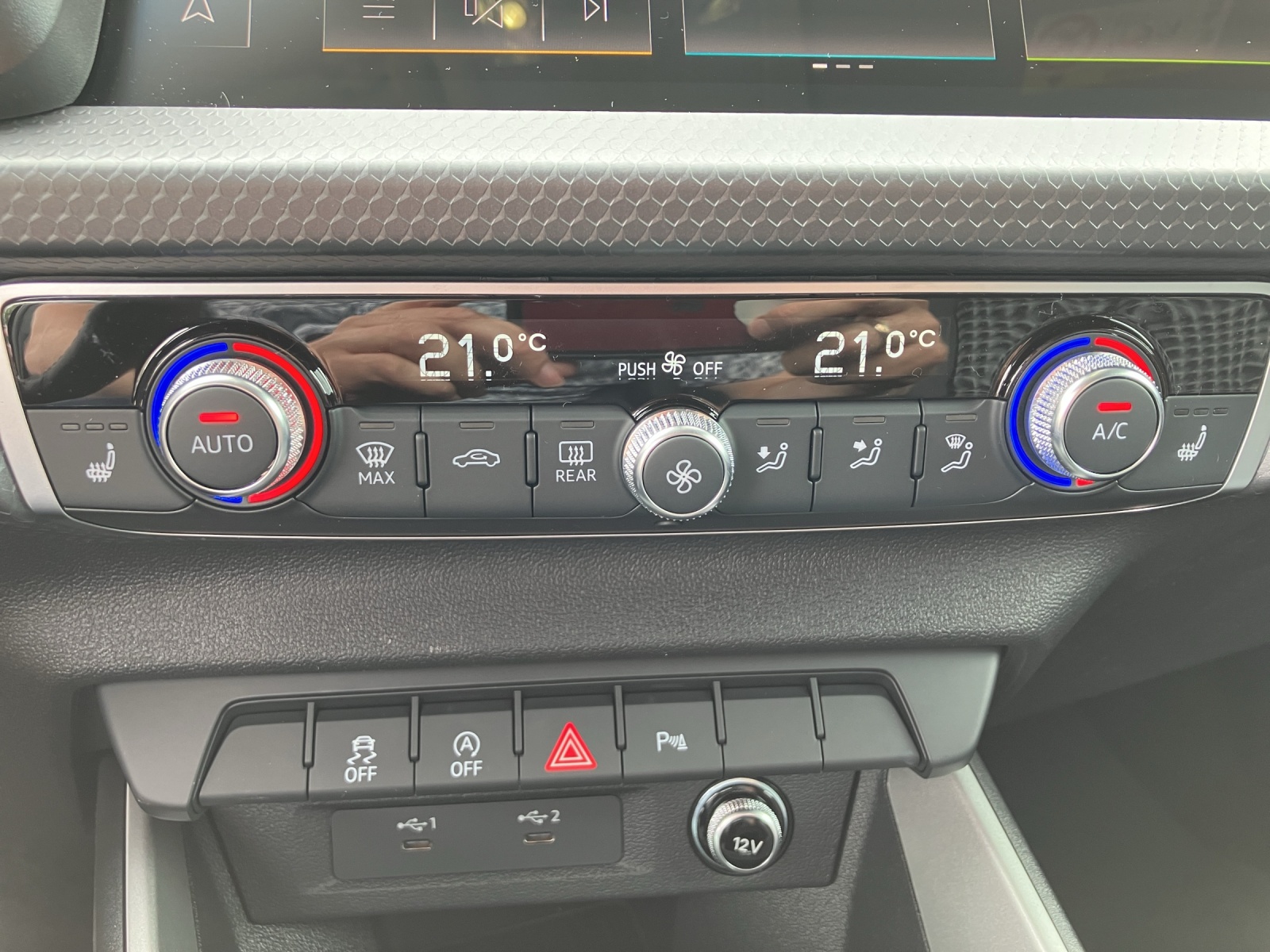 Fahrzeugabbildung Audi A1 Sportback 30 TFSI advanced LED,NAVI,DAB