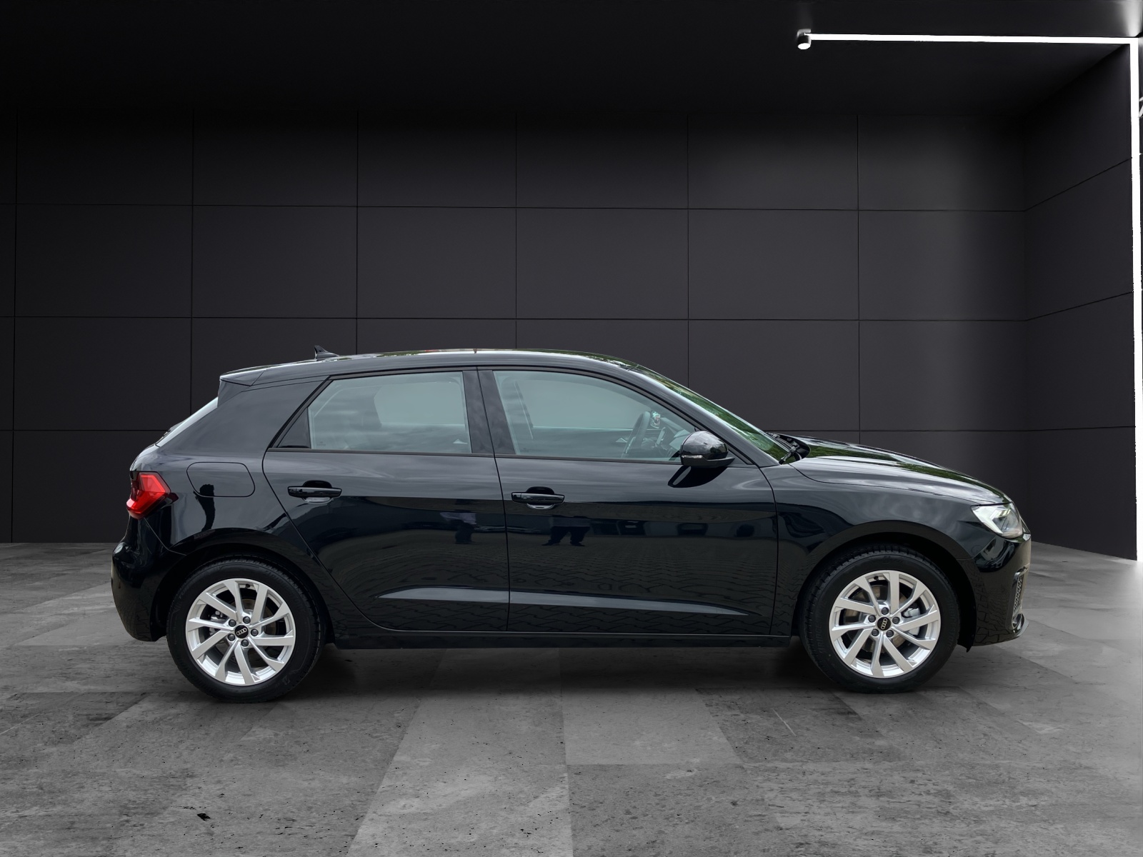 Fahrzeugabbildung Audi A1 Sportback 30 TFSI advanced LED,NAVI,DAB