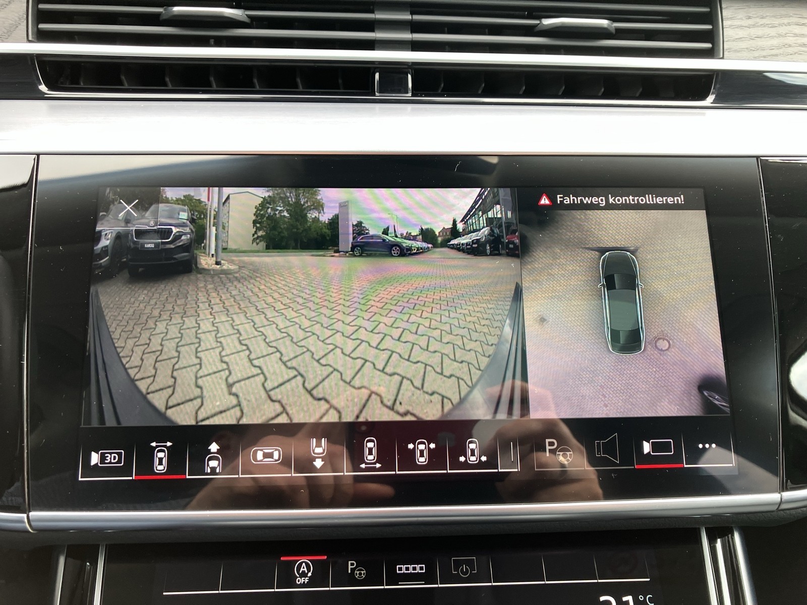 Fahrzeugabbildung Audi A8 60 TFSI quattro S LINE HD MATRIX PANO LEDER