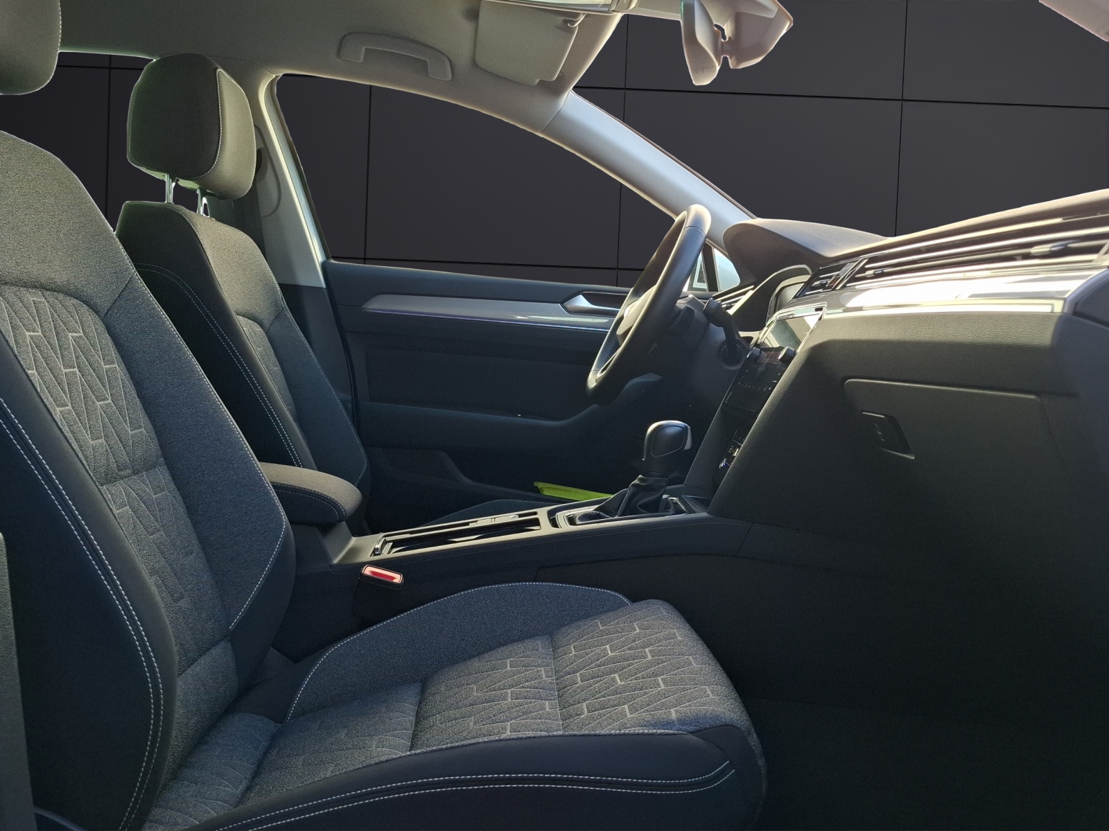 Fahrzeugabbildung Volkswagen Passat Variant TDI Business DSG Matrix Navi AID ACC RFK SH