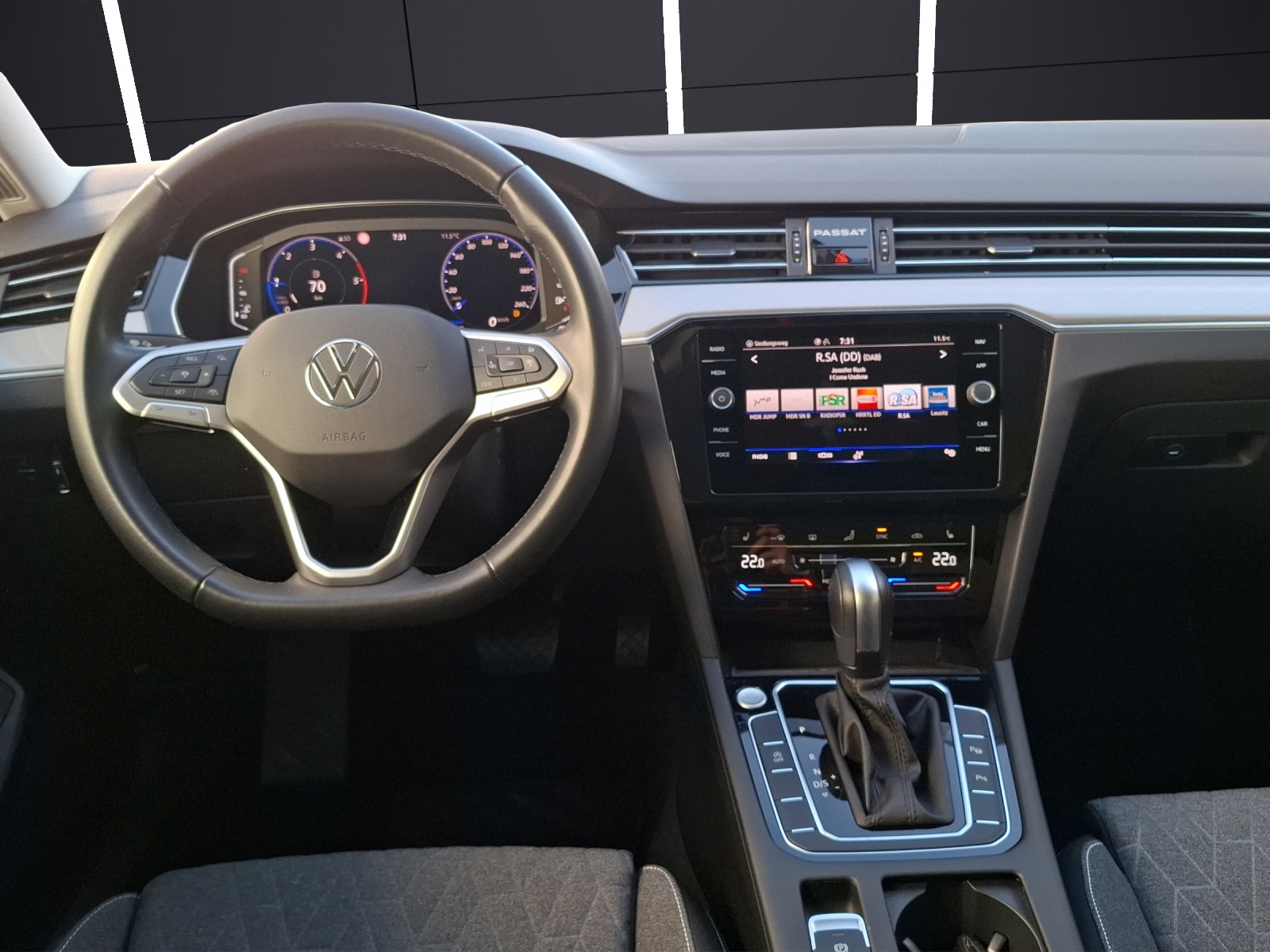 Fahrzeugabbildung Volkswagen Passat Variant TDI Business DSG Matrix Navi AID ACC RFK SH