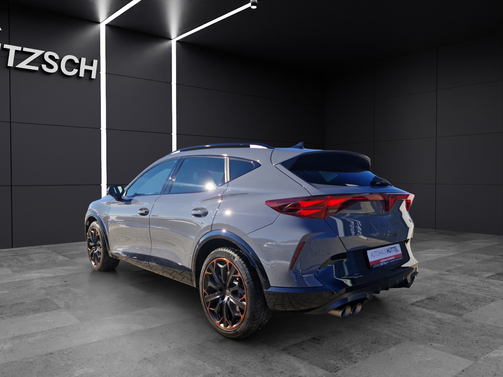 Fahrzeugabbildung CUPRA Formentor VZ 2.0 TSI 245 kW 4Drive Extreme DSG AKRAPOVIC AHK ACC KAMERA