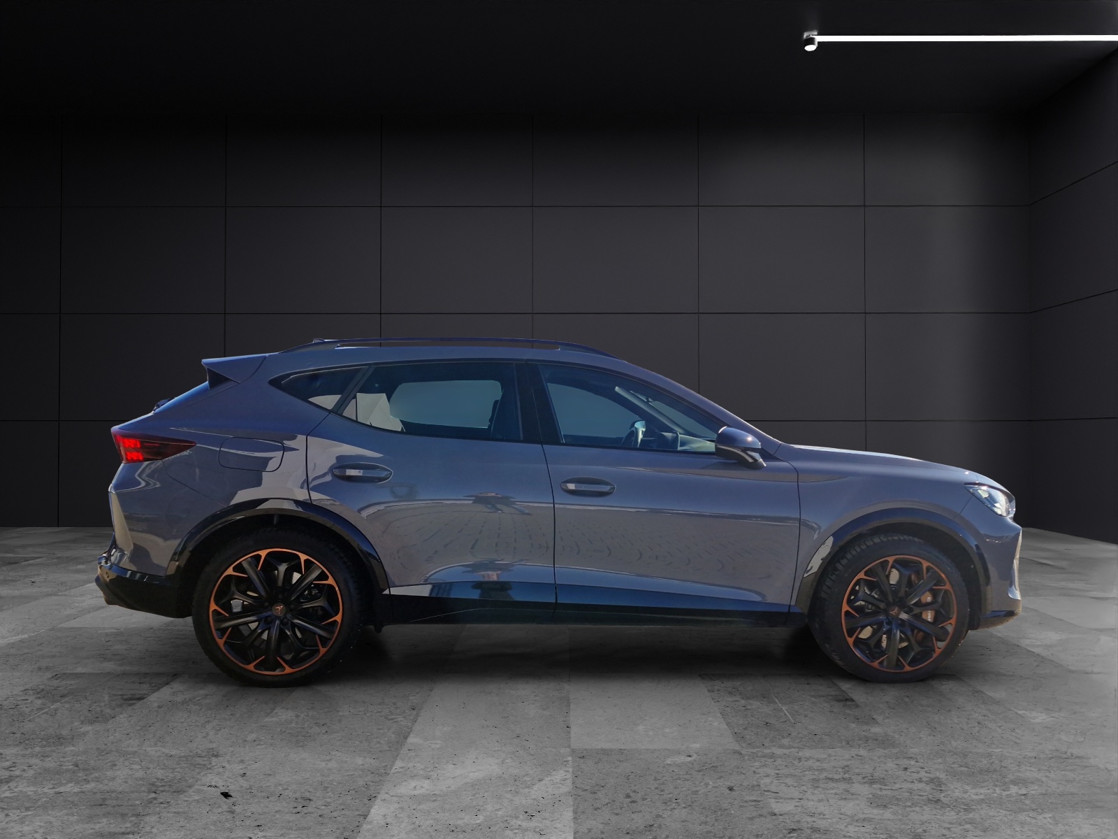 Fahrzeugabbildung CUPRA Formentor VZ 2.0 TSI 245 kW 4Drive Extreme DSG AKRAPOVIC AHK ACC KAMERA