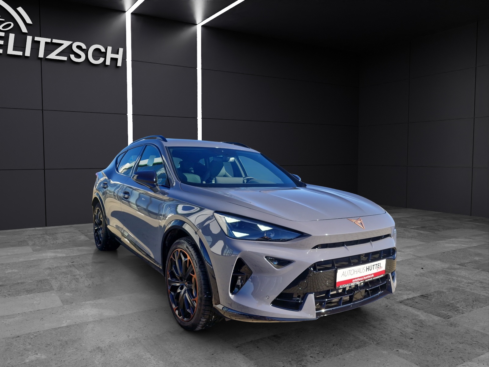 Fahrzeugabbildung CUPRA Formentor VZ 2.0 TSI 245 kW 4Drive Extreme DSG AKRAPOVIC AHK ACC KAMERA