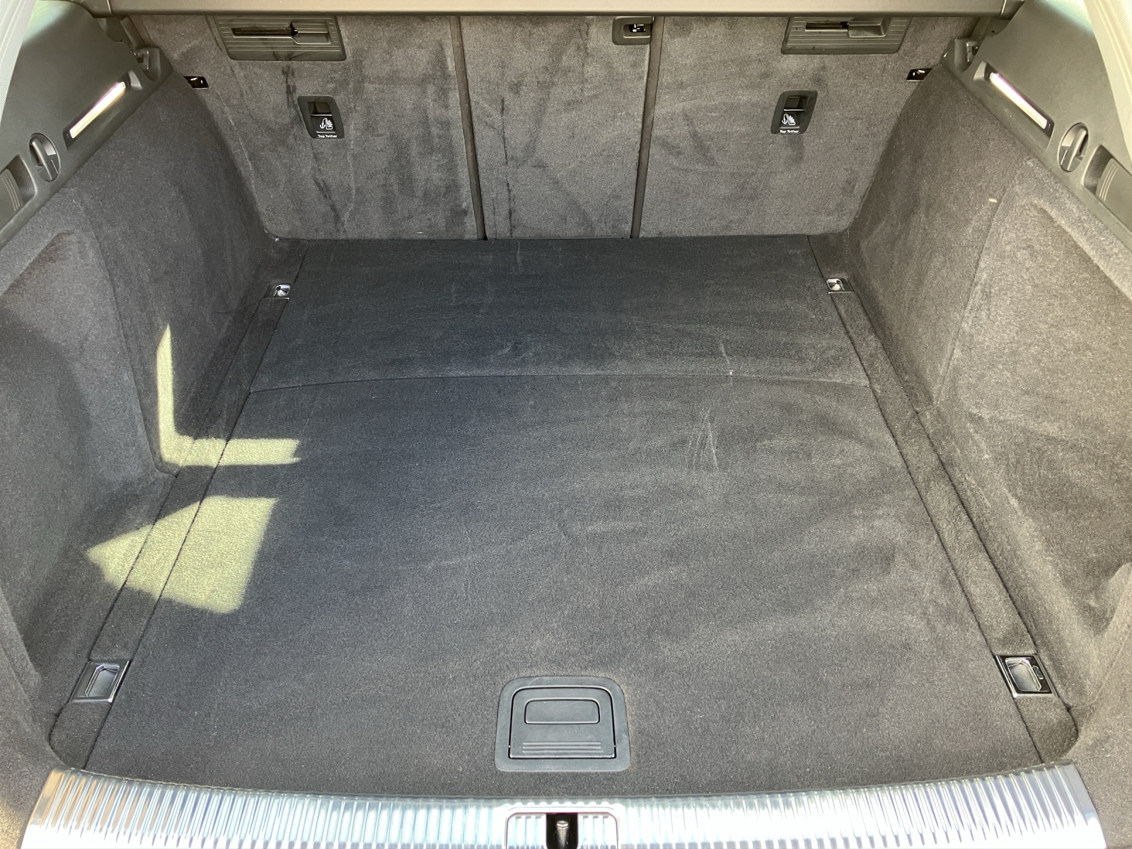 Fahrzeugabbildung Audi A4 Avant 35 TDI S-tronic Navi GRA PDC SH