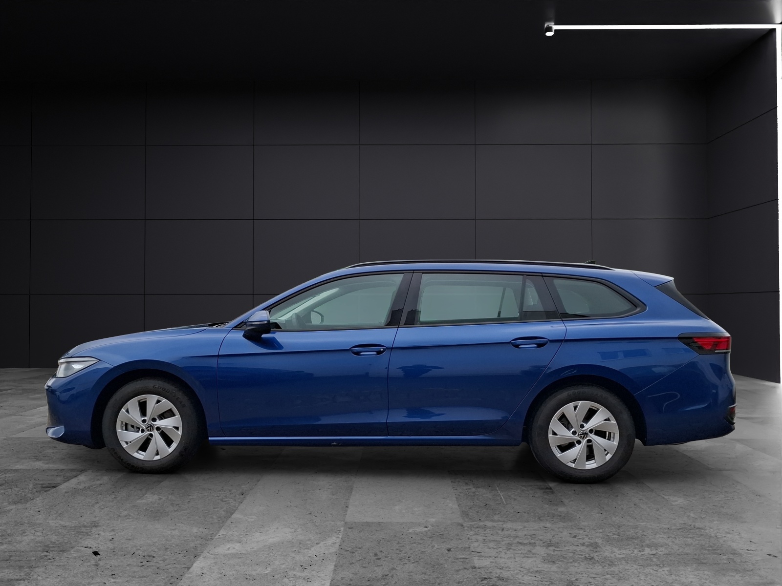 Fahrzeugabbildung Volkswagen Passat Variant eTSI DSG LED CarPlay AID ACC RFK SHZ