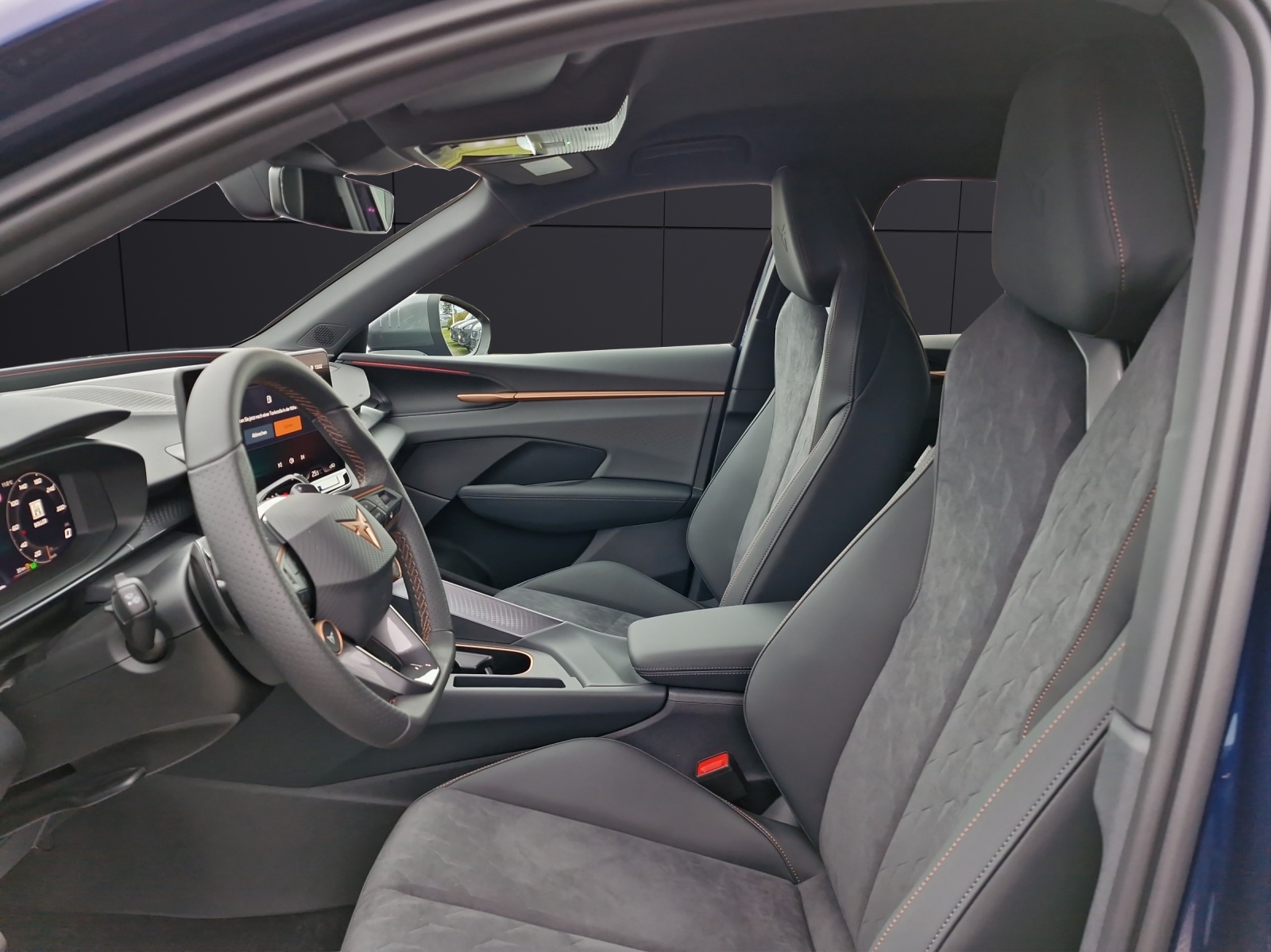 Fahrzeugabbildung CUPRA Terramar 1.5 eTSI DSG ACC NAVI KAMERA