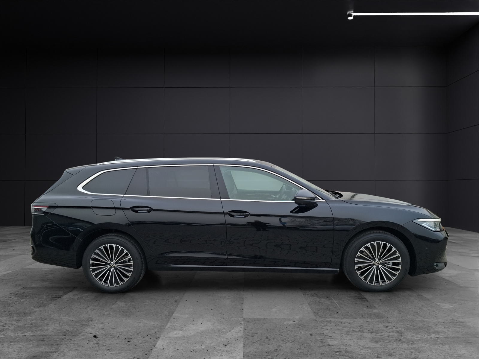 Fahrzeugabbildung Volkswagen Passat Variant TDI Elegance DSG Matrix AHK Navi AID HUD ACC RFK SH