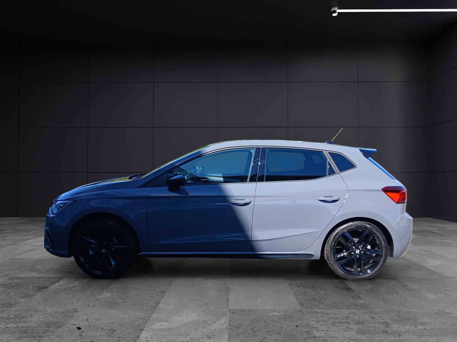 Fahrzeugabbildung SEAT Ibiza 1.0 TSI DSG FR Black Edition LED Kamera