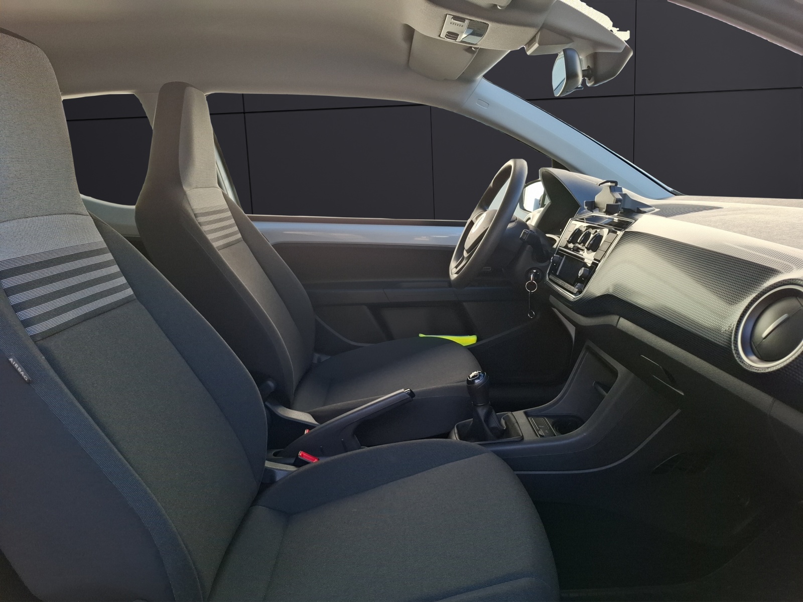 Fahrzeugabbildung Volkswagen up! 1.0 Klima DAB GRA RFK SHZ