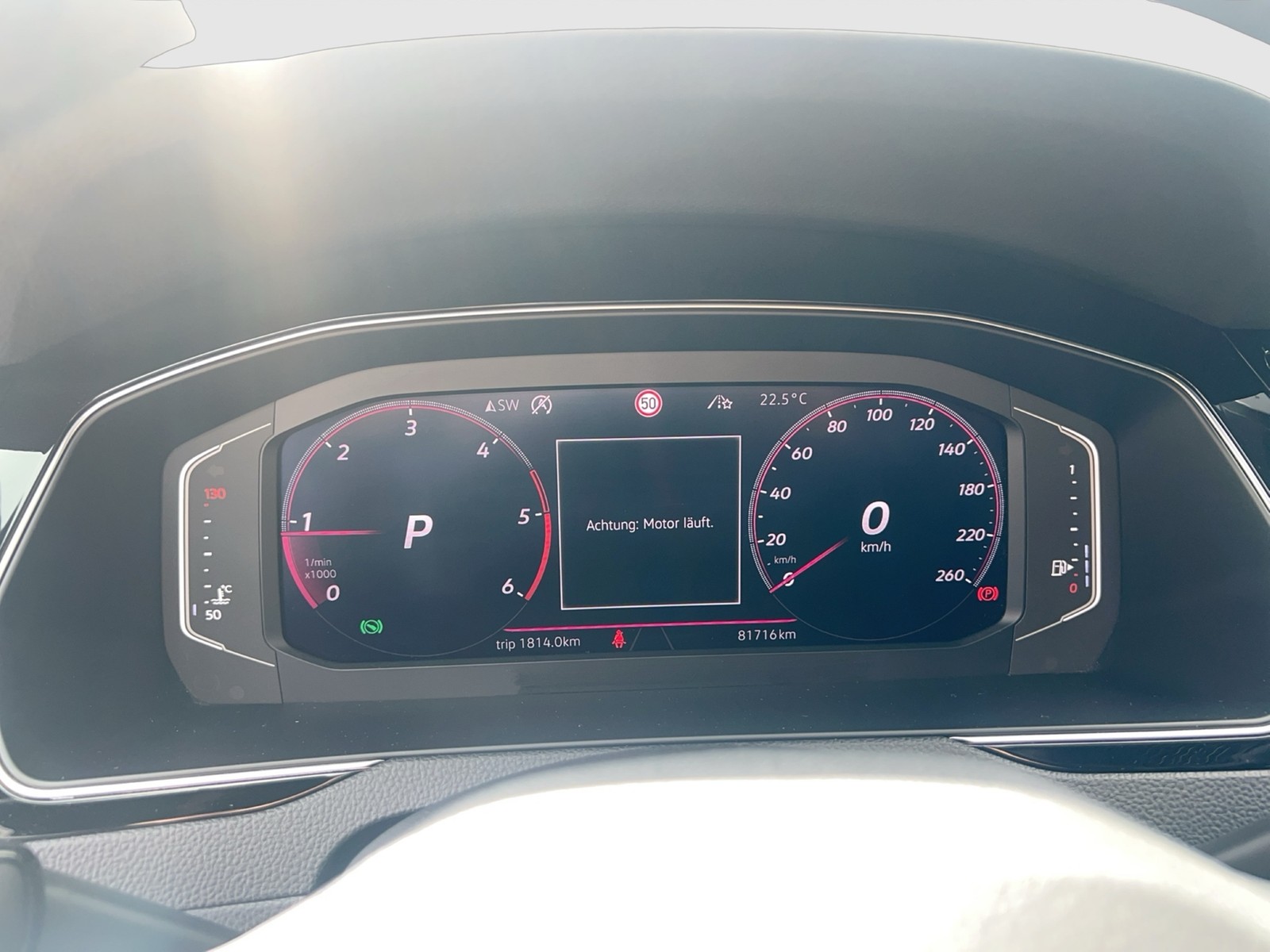 Fahrzeugabbildung Volkswagen Passat Variant TDI Elegance DSG 4M Matrix Navi AID Leder ACC RFK SH 19