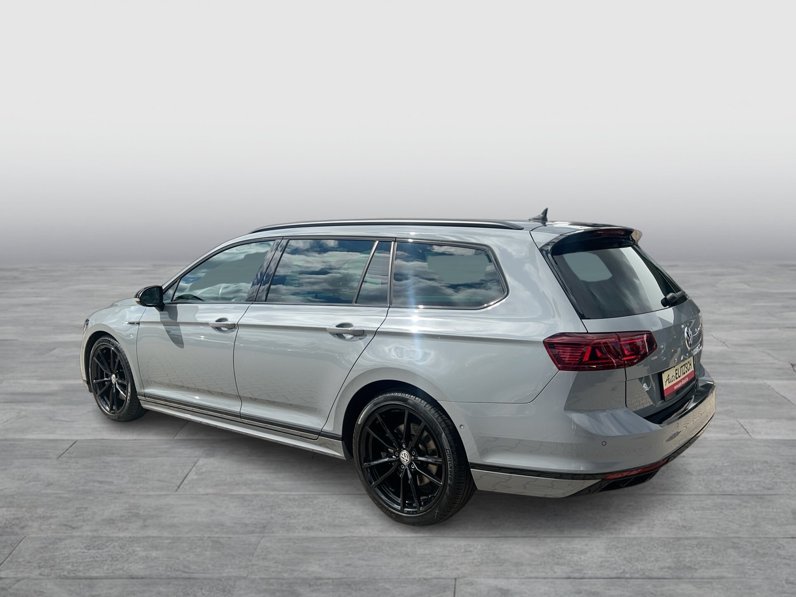 Fahrzeugabbildung Volkswagen Passat Variant TDI Elegance DSG 4M Matrix Navi AID Leder ACC RFK SH 19