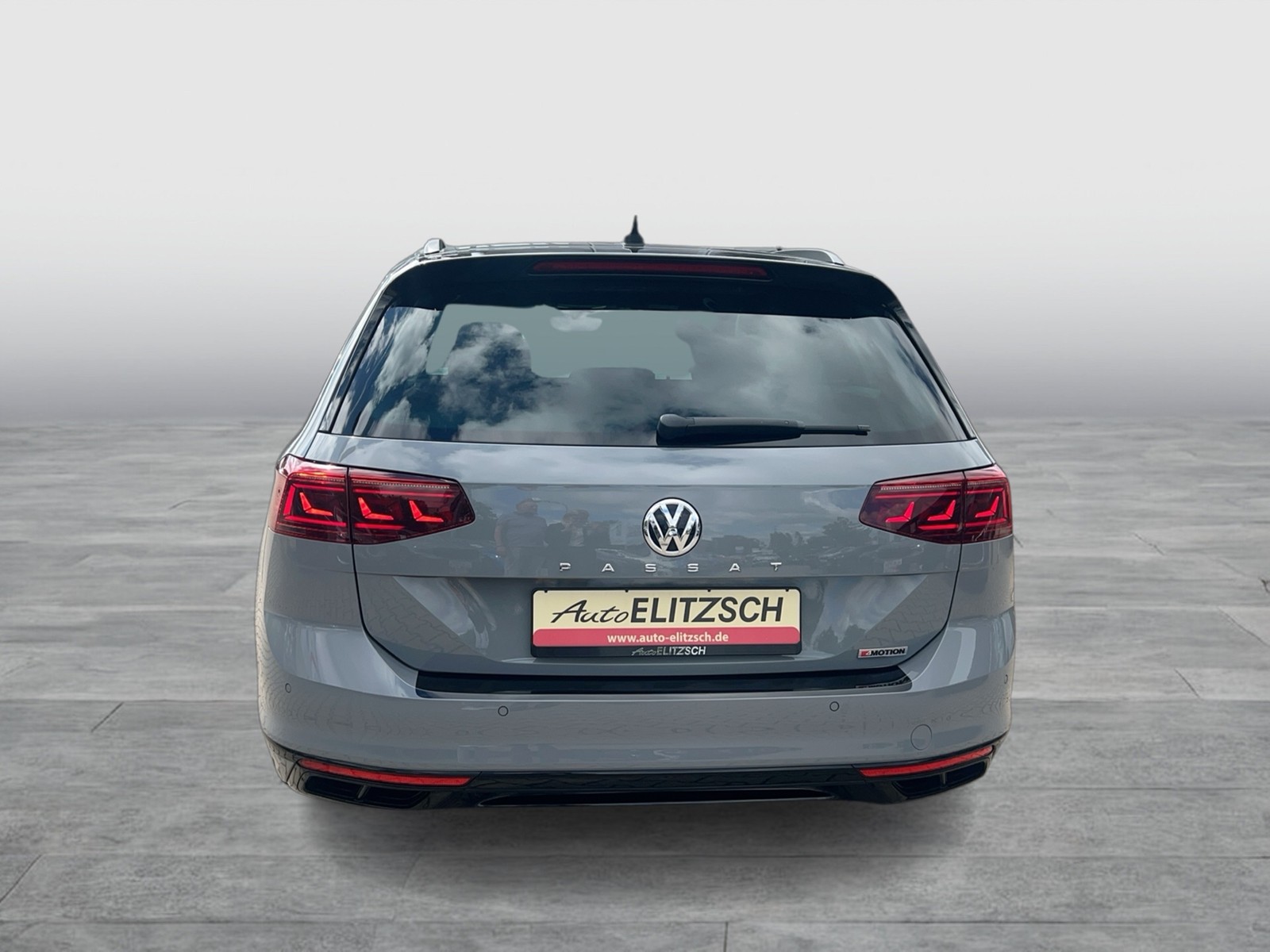 Fahrzeugabbildung Volkswagen Passat Variant TDI Elegance DSG 4M Matrix Navi AID Leder ACC RFK SH 19