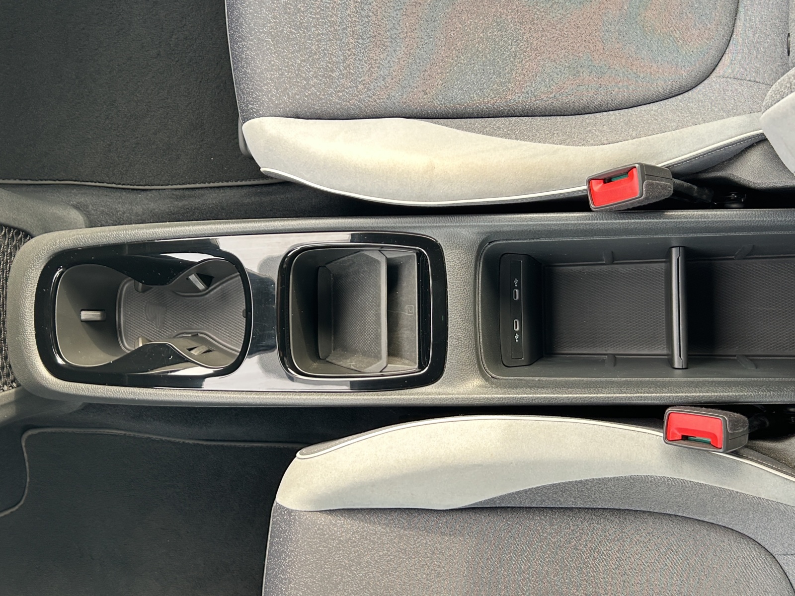 Fahrzeugabbildung Volkswagen ID.3 Pro Performance Business Matrix ACC SH PDC AID Navi