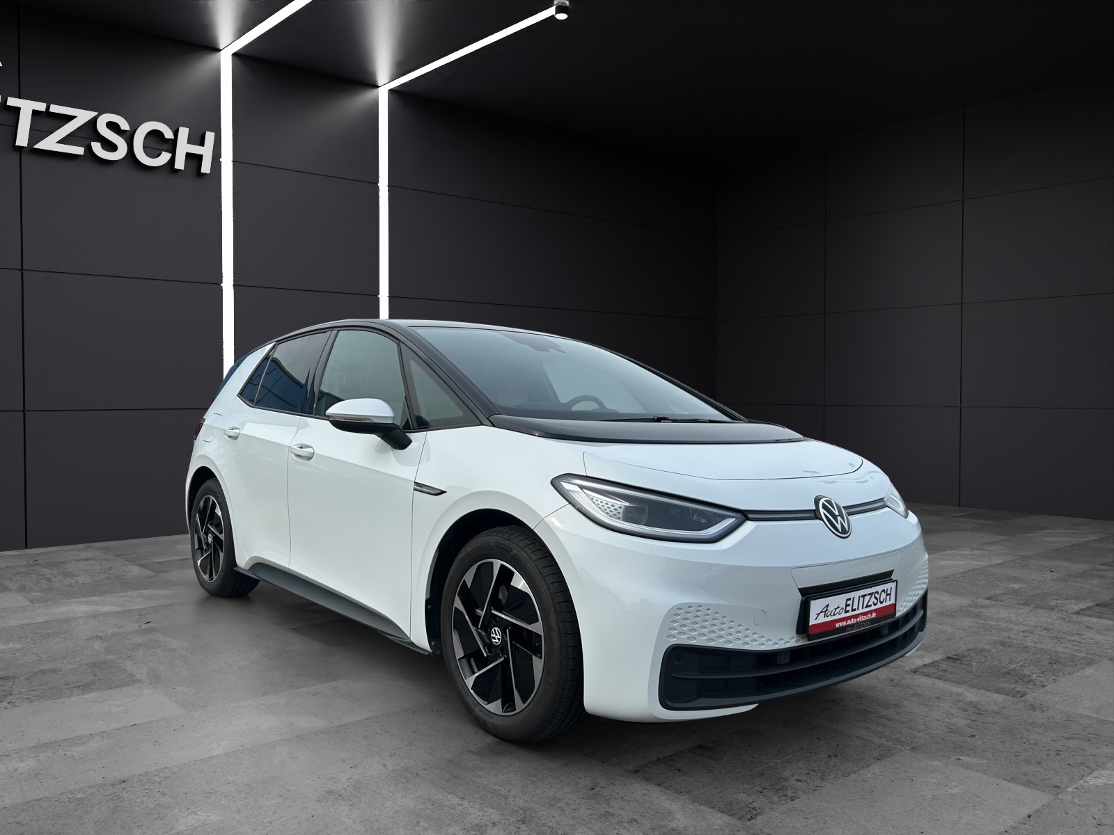 Fahrzeugabbildung Volkswagen ID.3 Pro Performance Business Matrix ACC SH PDC AID Navi