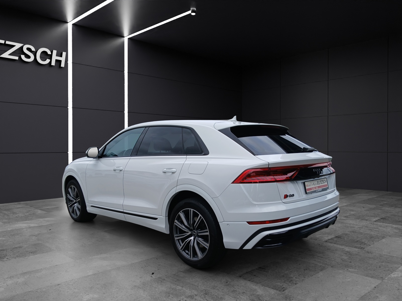 Fahrzeugabbildung Audi Q8 55 TFSI e quattro 2 x S line LED LUFT NAVI 21