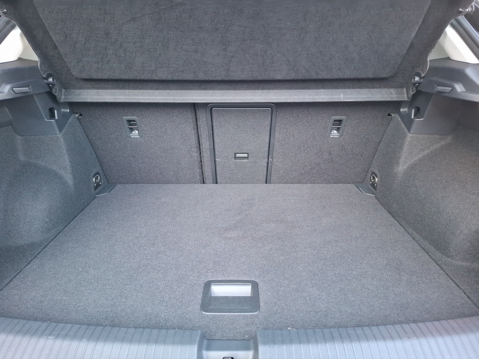 Fahrzeugabbildung Volkswagen T-Roc TSI Life LEDplus ACC Kamera Sound Navi