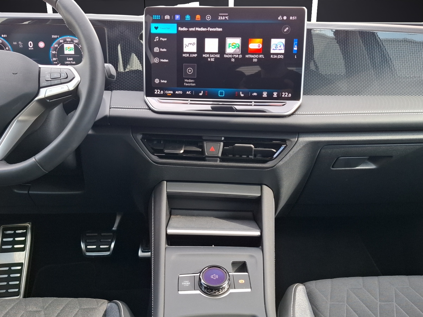 Fahrzeugabbildung Volkswagen Tiguan eTSI Goal LED AHK Navi AID ACC RFK SH