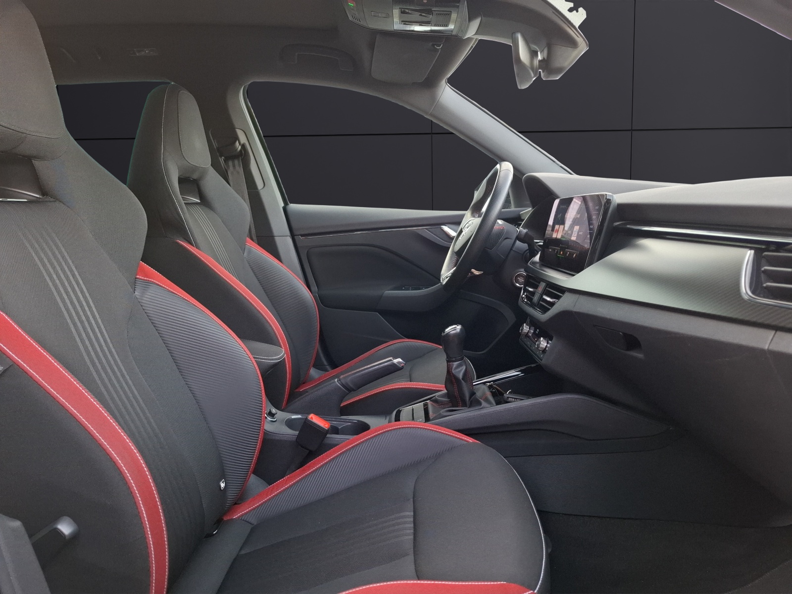 Fahrzeugabbildung SKODA Kamiq TSI Monte-Carlo LED Navi AID Pano ACC PDC SH 18