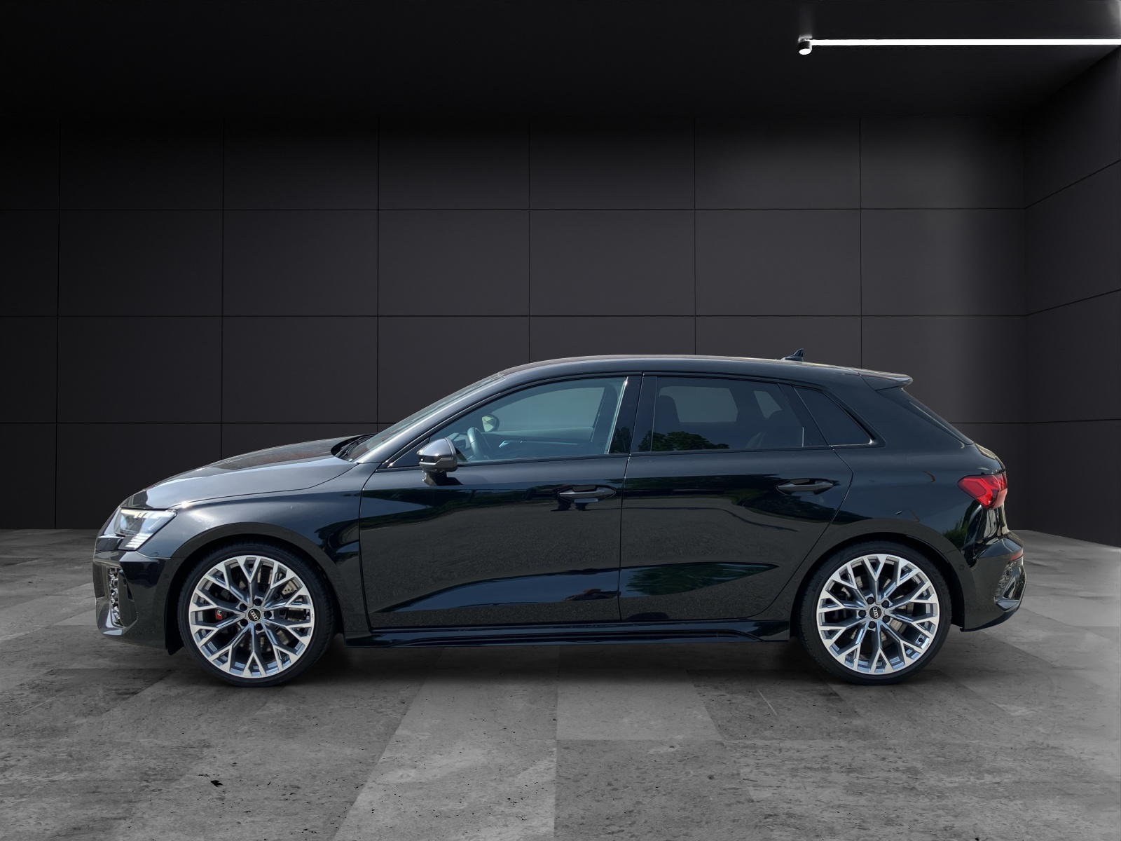 Fahrzeugabbildung Audi RS 3 Sportback quattro Matrix Navi ACC Head-Up 360°