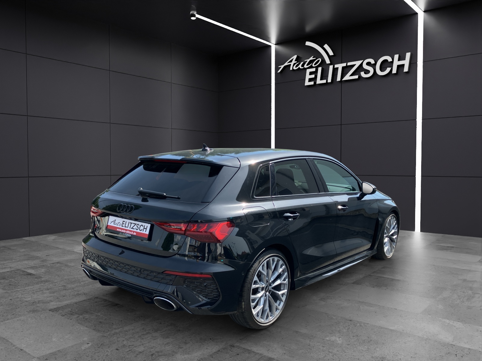 Fahrzeugabbildung Audi RS 3 Sportback quattro Matrix Navi ACC Head-Up 360°