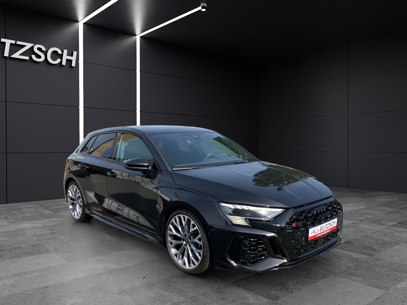 Fahrzeugabbildung Audi RS 3 Sportback quattro Matrix Navi ACC Head-Up 360°