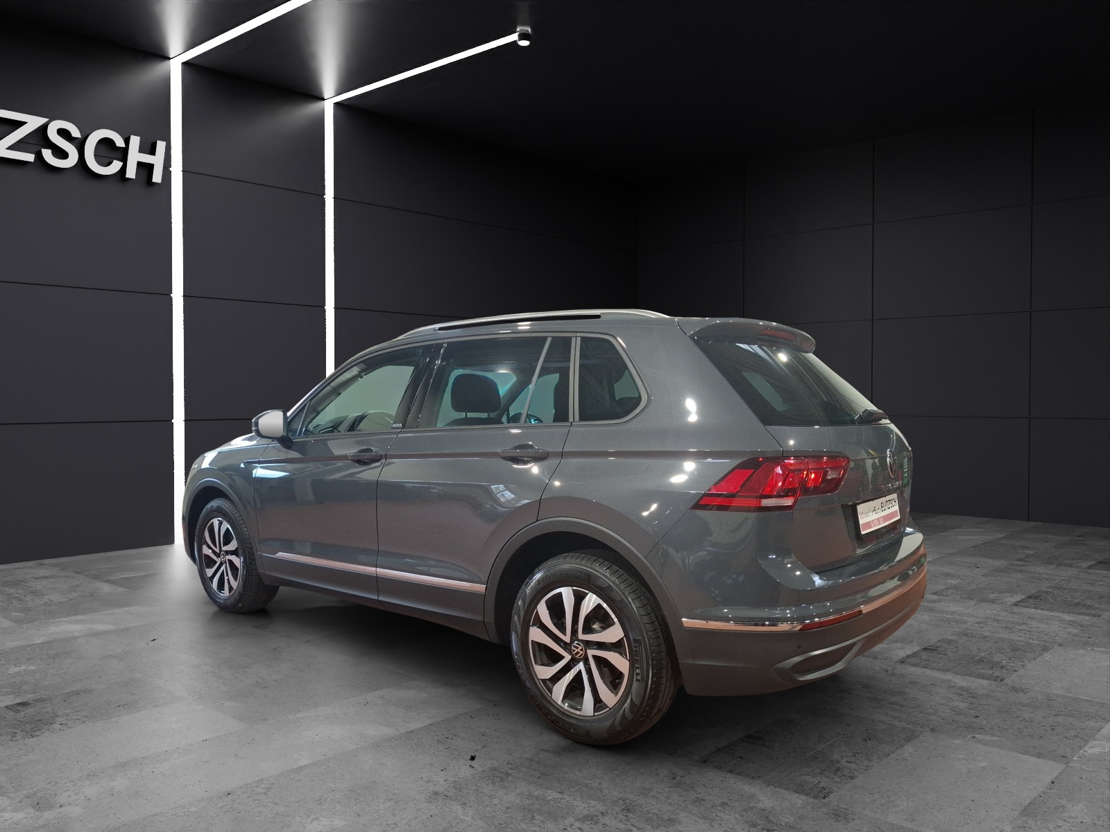 Fahrzeugabbildung Volkswagen Tiguan TSI Active LED Navi ACC PDC SH