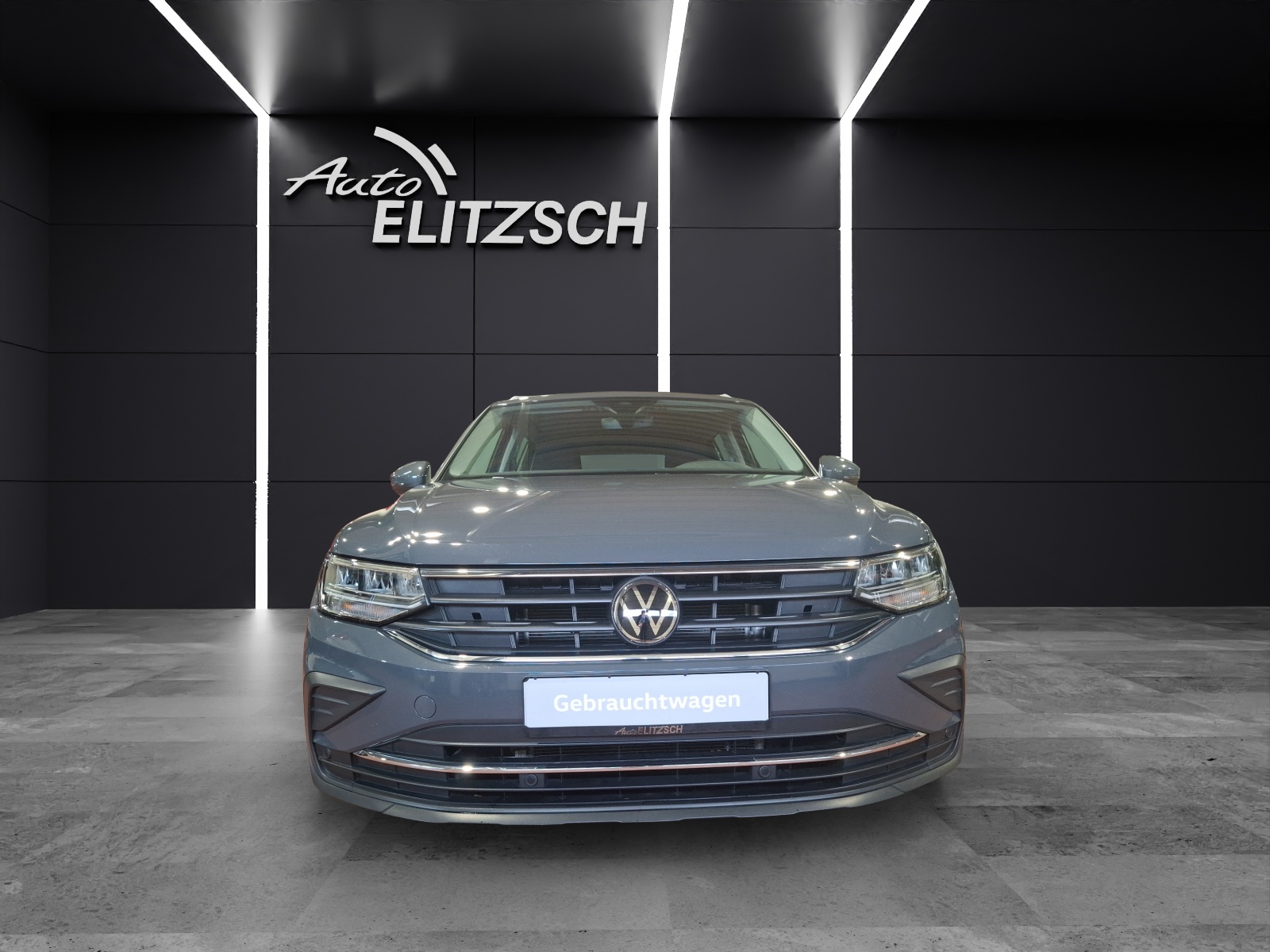 Fahrzeugabbildung Volkswagen Tiguan TSI Active LED Navi ACC PDC SH