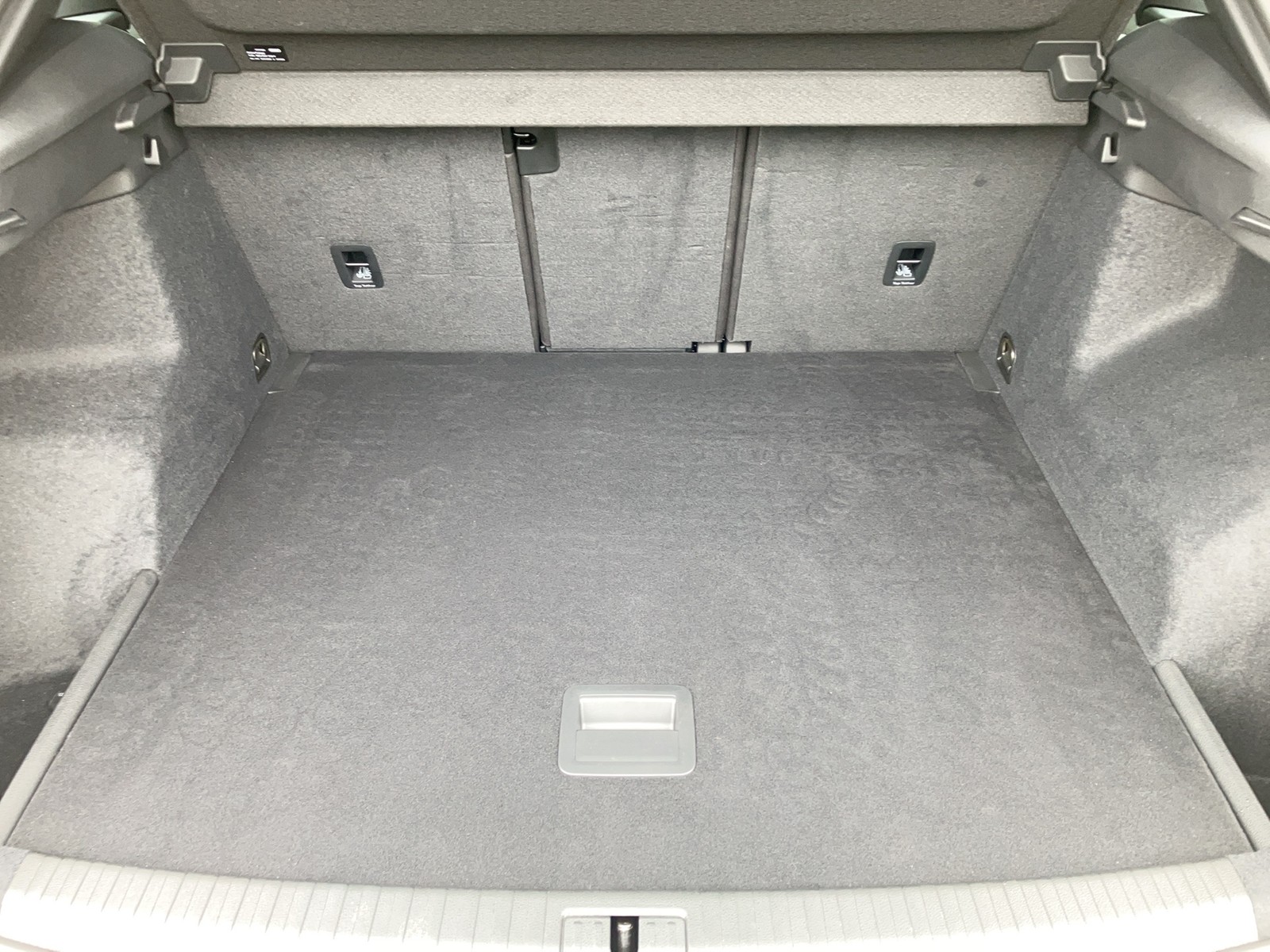 Fahrzeugabbildung Audi Q3 35 TDI quattro LED Navi SHZ GRA VC APP Leder