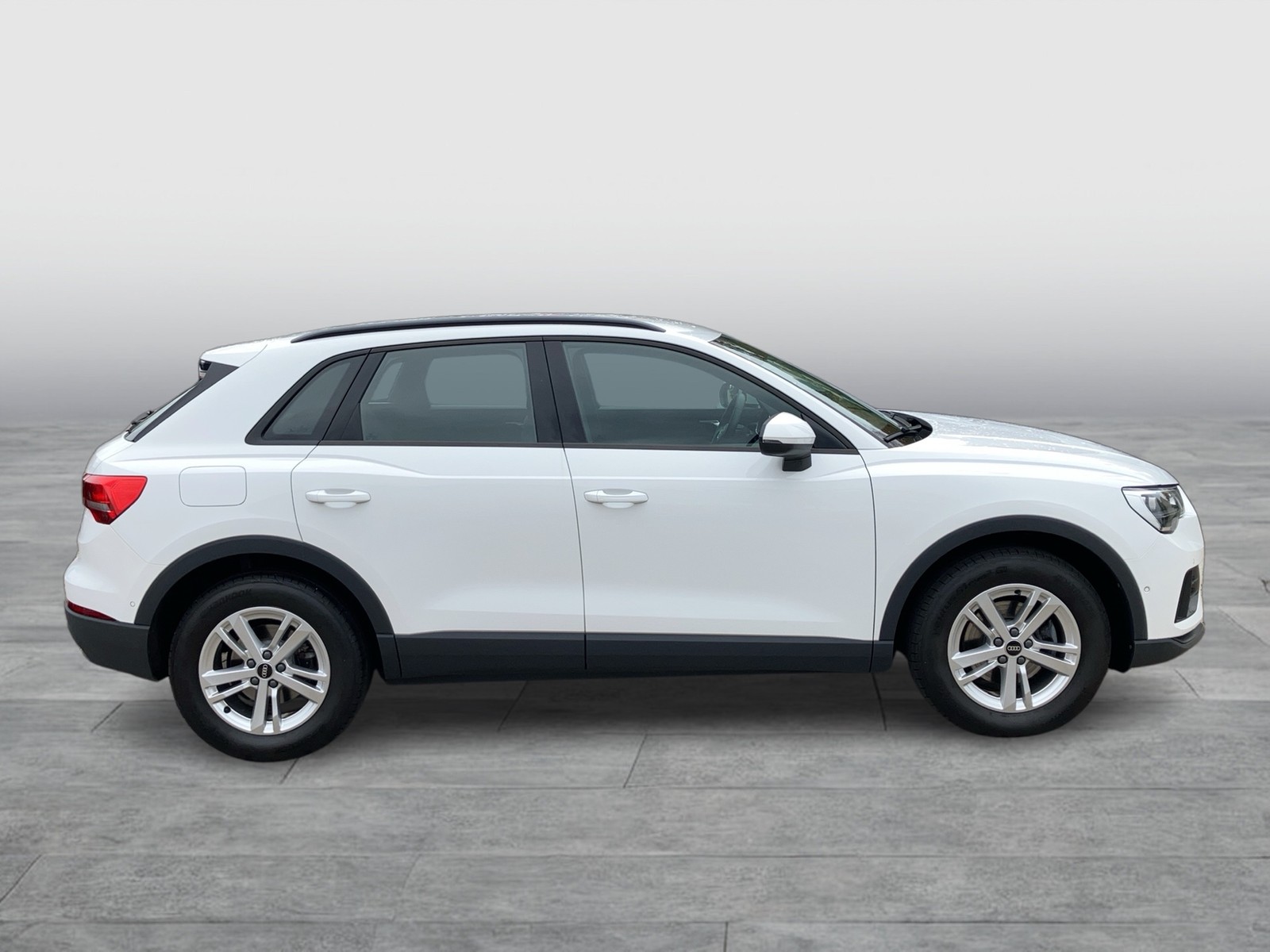 Fahrzeugabbildung Audi Q3 35 TDI quattro LED Navi SHZ GRA VC APP Leder