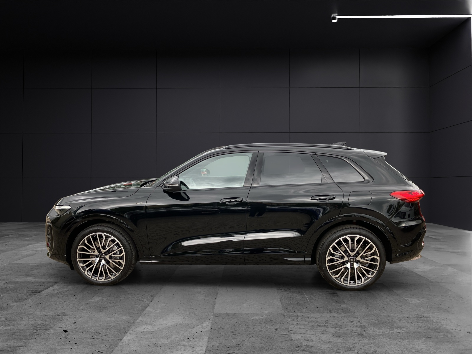 Fahrzeugabbildung Audi Audi Q5 SUV e-hybrid quattro S tronic S line AZV Navi Pano Dach