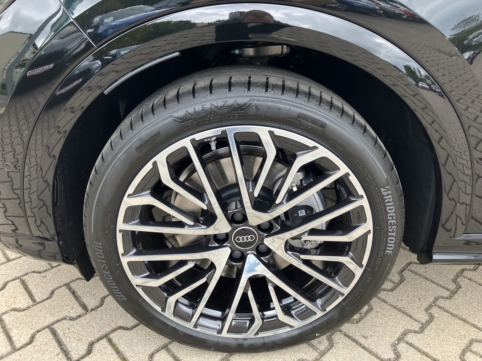 Fahrzeugabbildung Audi Audi Q5 SUV e-hybrid quattro S tronic S line AZV Navi Pano Dach