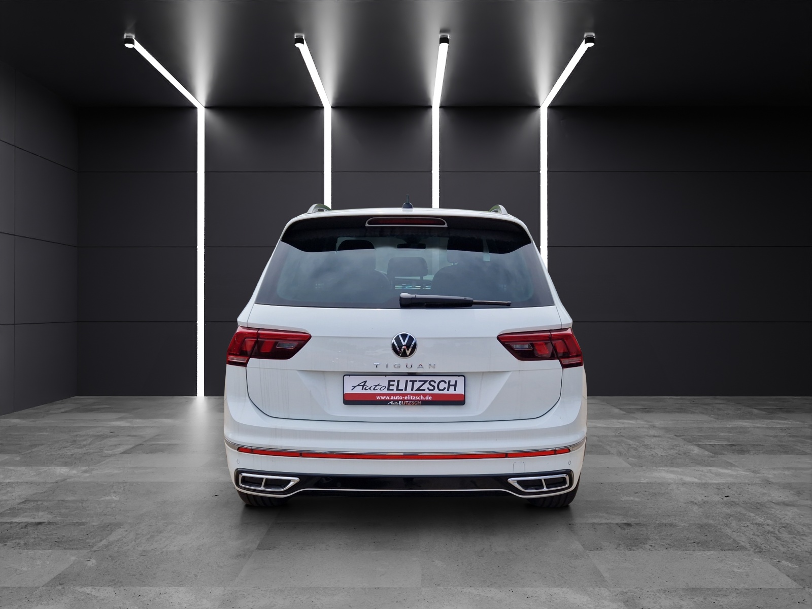 Fahrzeugabbildung Volkswagen Tiguan TDI DSG R-Line MATRIX ACC AHK 19