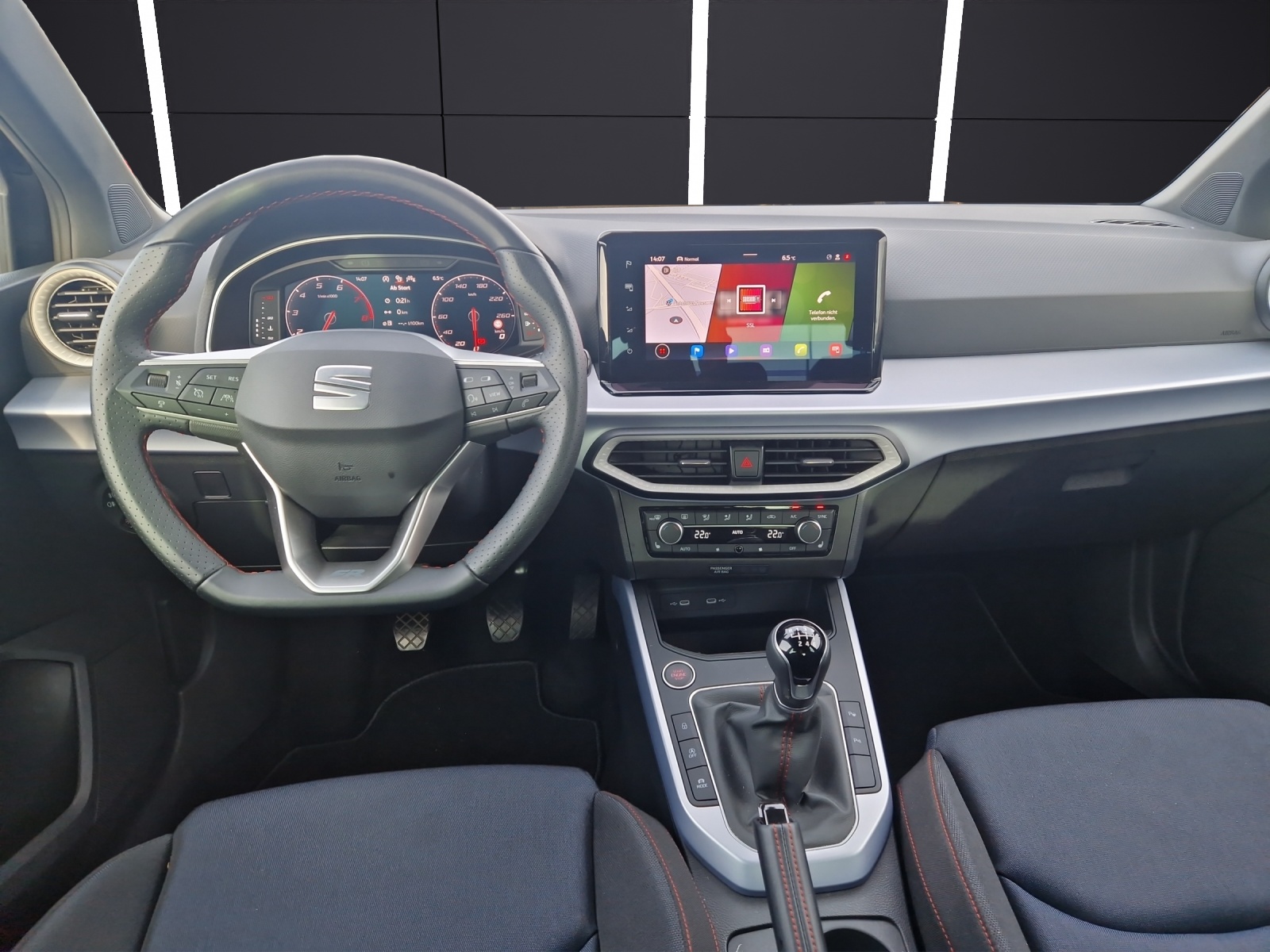 Fahrzeugabbildung SEAT Arona TSI FR LED ACC AID NAVI PDC SHZ LM