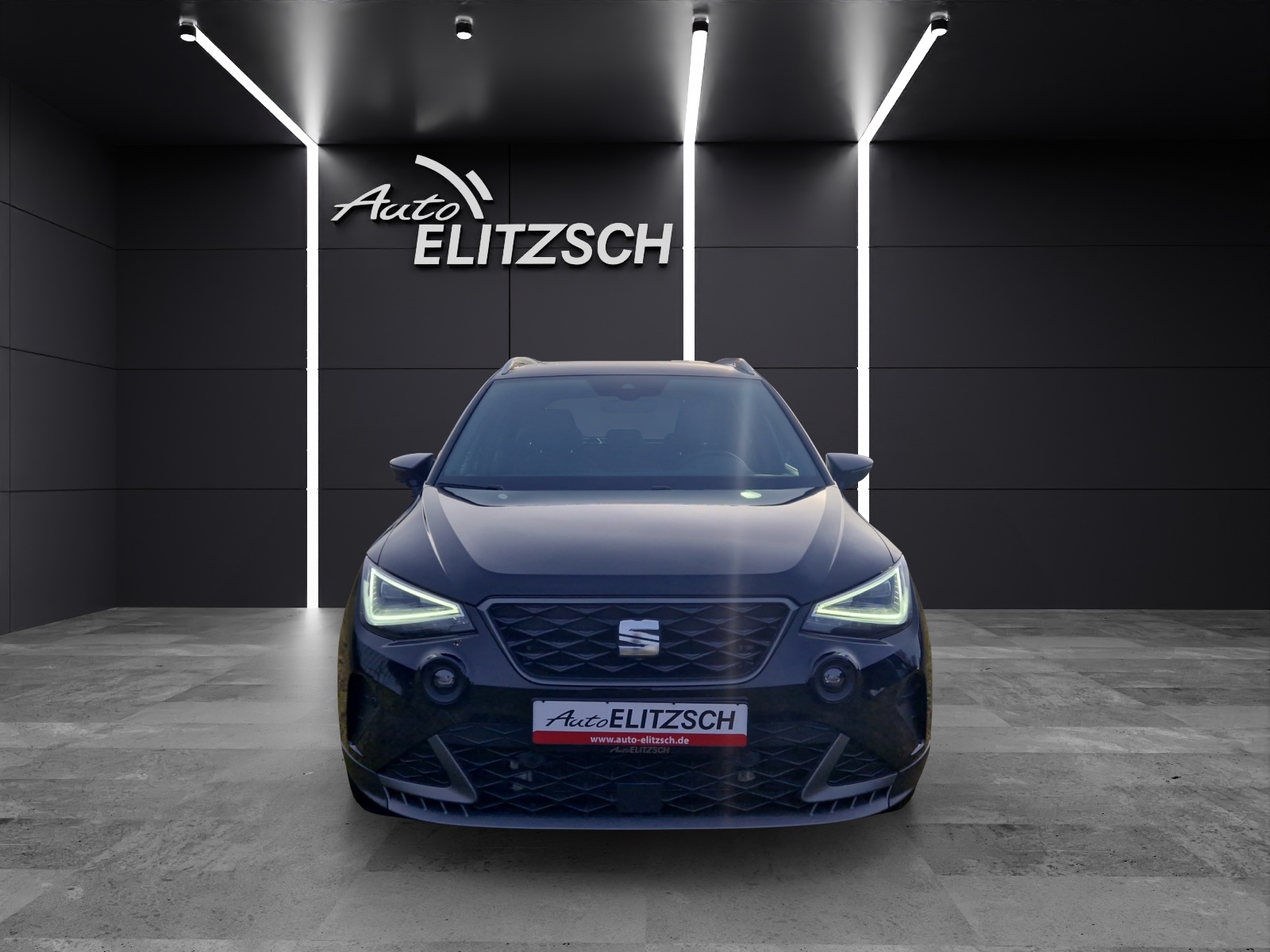 Fahrzeugabbildung SEAT Arona TSI FR LED ACC AID NAVI PDC SHZ LM