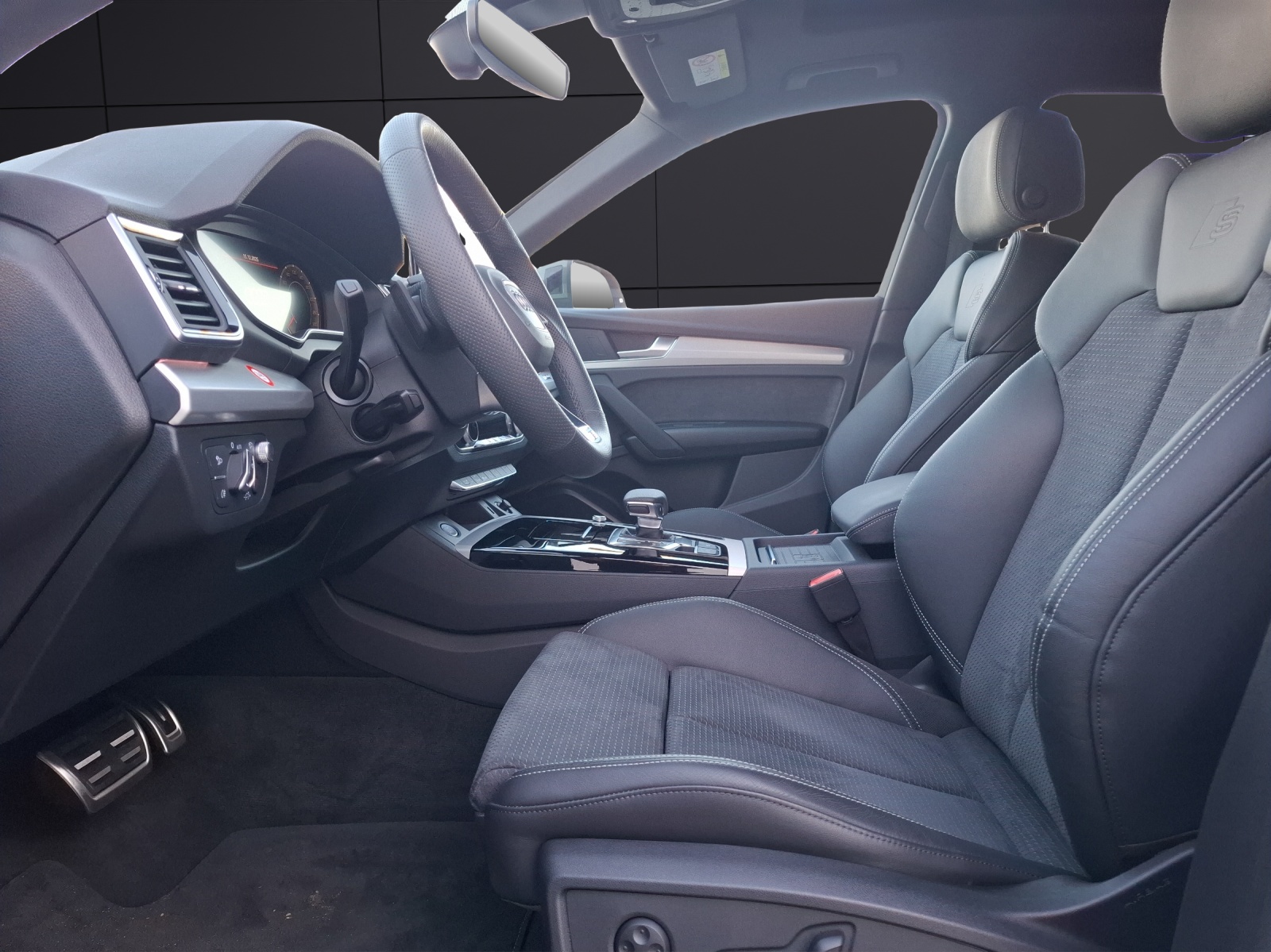 Fahrzeugabbildung Audi Q5 40 TDI S-line quattro S-tronic Matrix AHK Pano HUD AVC ACC SH 20