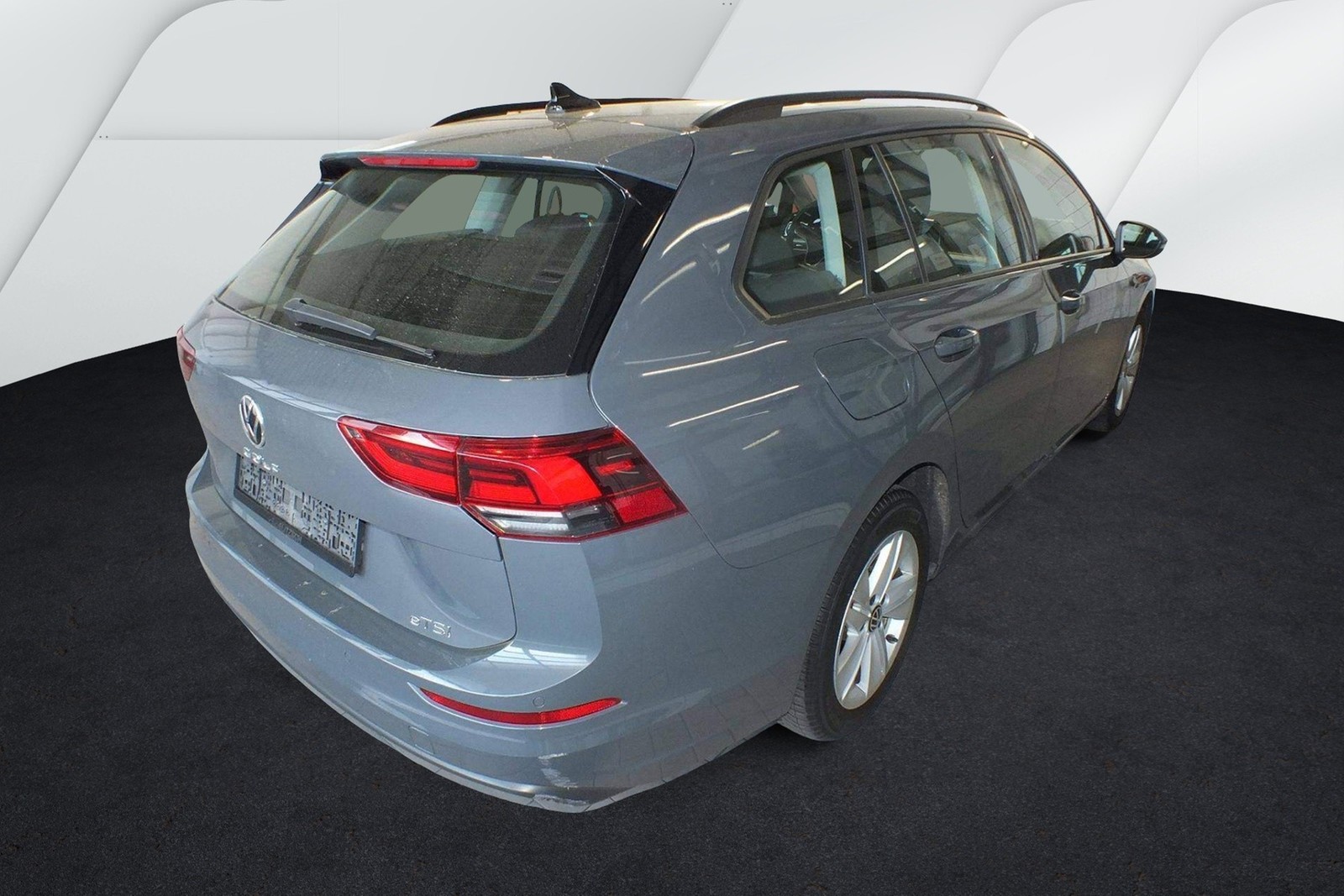 Fahrzeugabbildung Volkswagen Golf VIII Variant eTSI Life DSG LED AHK Navi AID ACC PDC SH