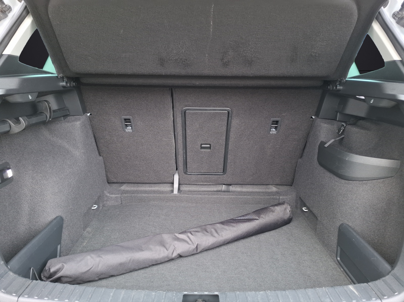 Fahrzeugabbildung SKODA Karoq TDI Drive-125 LED Navi ACC RFK SH