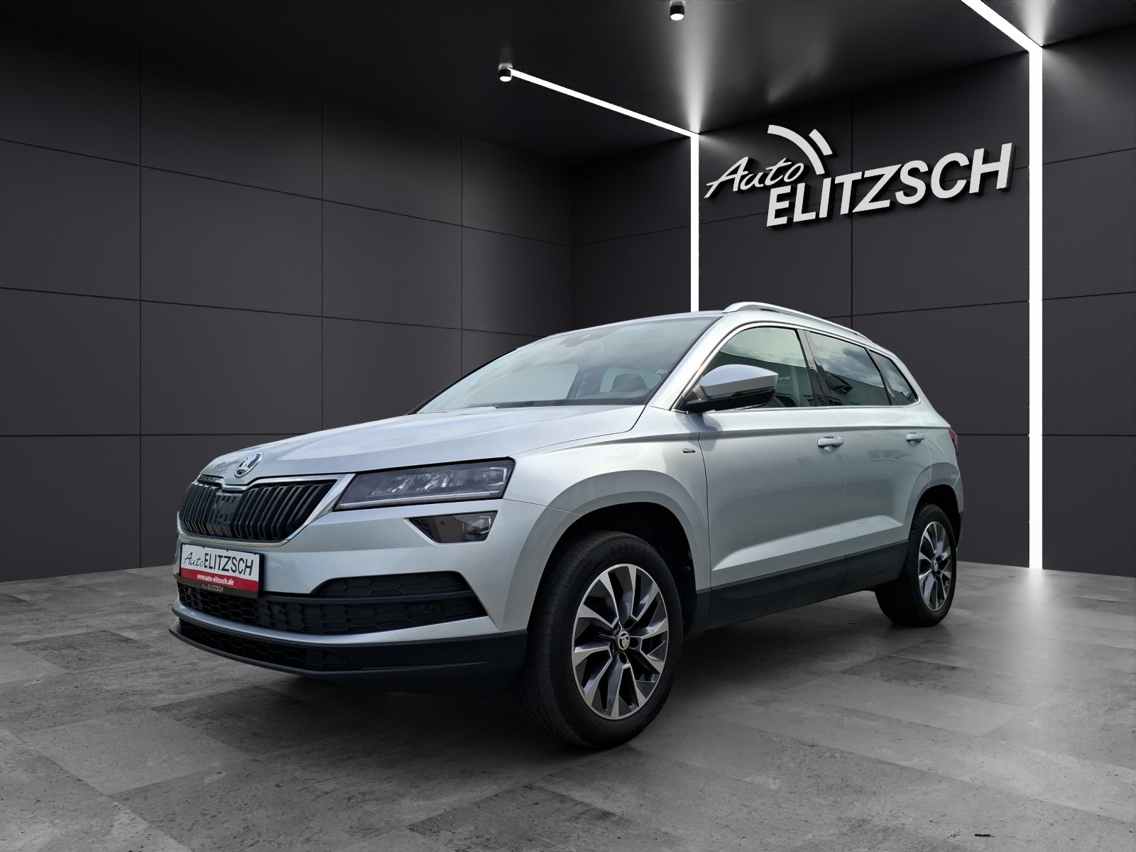 Fahrzeugabbildung SKODA Karoq TDI Drive-125 LED Navi ACC RFK SH