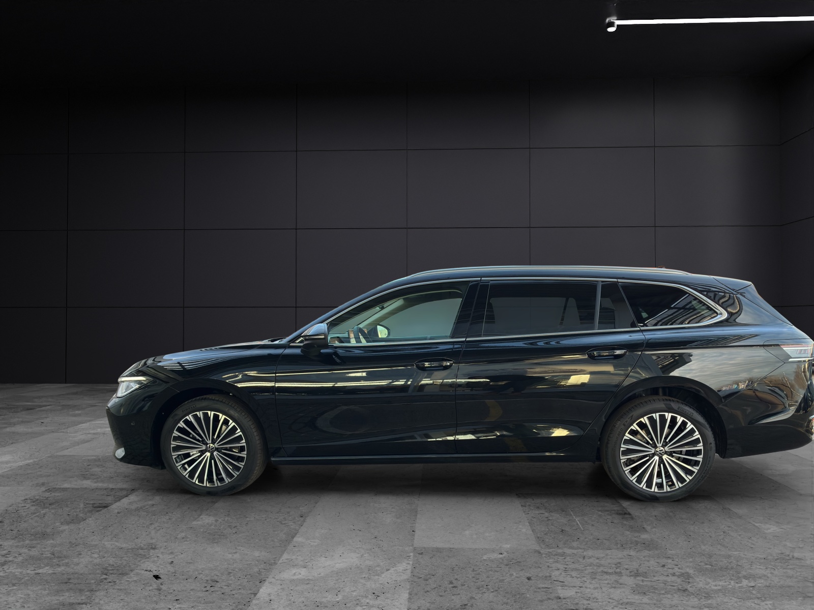 Fahrzeugabbildung Volkswagen Passat Elegance TD AHK IQ-LED Massage