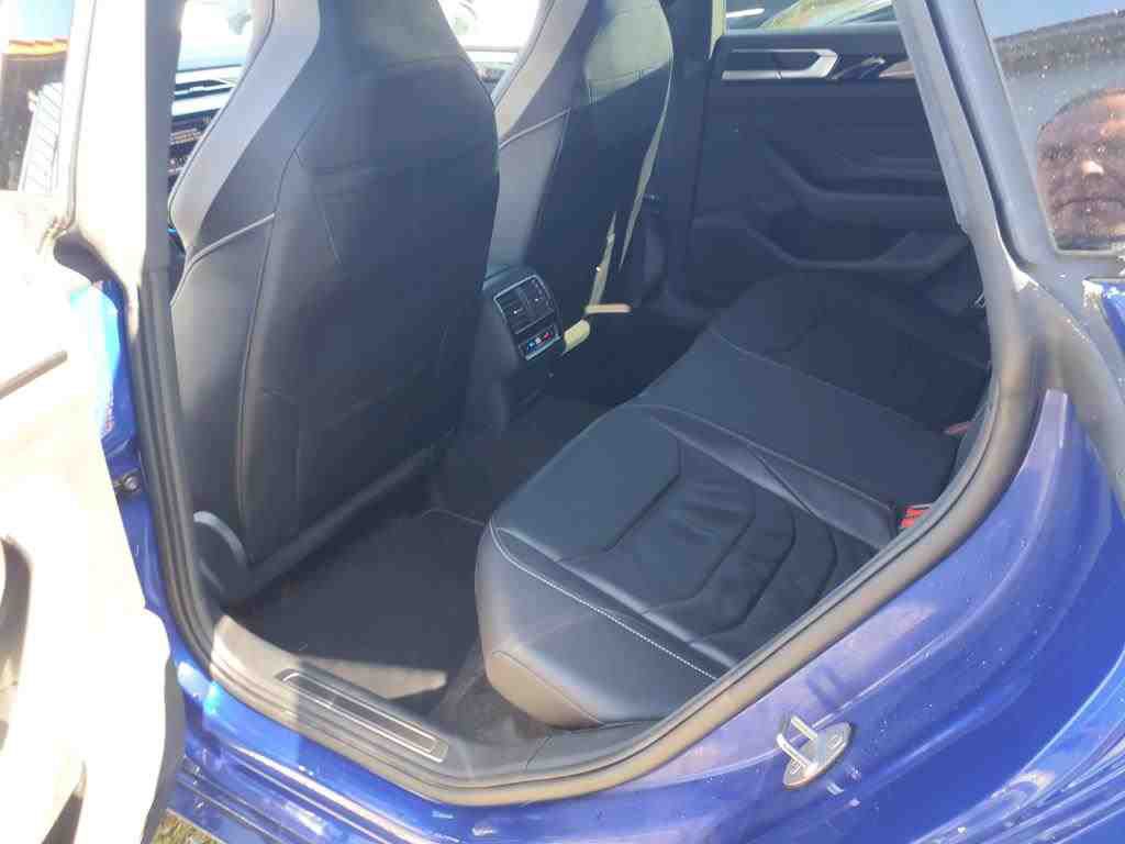 Fahrzeugabbildung Volkswagen Arteon SB TSI R-Line DSG LED Navi AID Leder ACC RFK SH