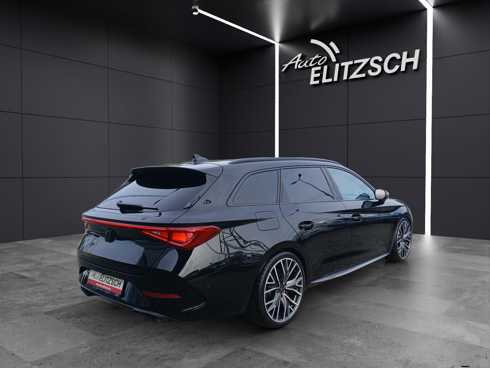 Fahrzeugabbildung CUPRA Leon Sportstourer VZ DSG 4Drive LED AHK Navi Pano Brembo ACC RFK 19