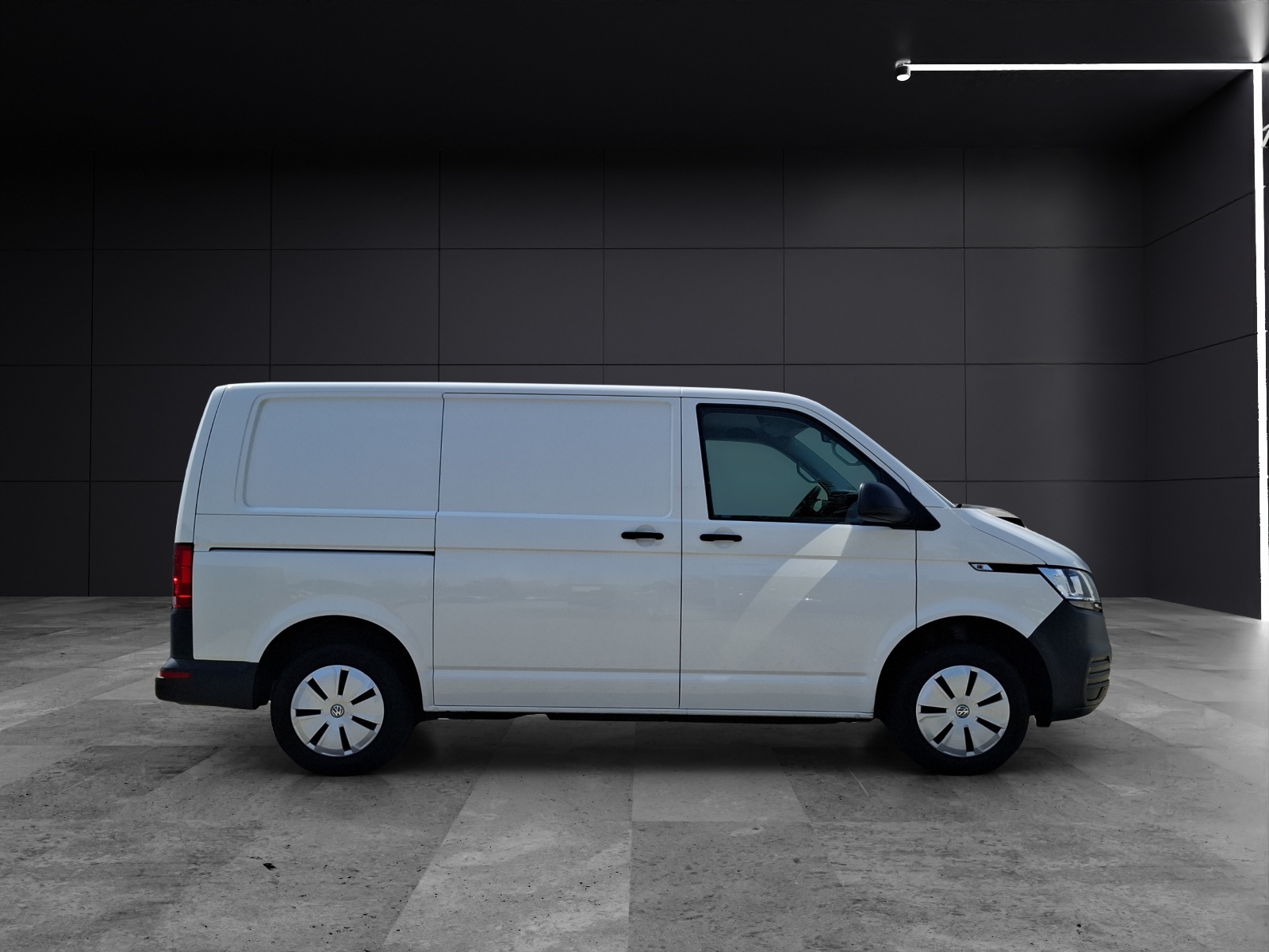 Fahrzeugabbildung Volkswagen T6 Transporter T6.1 TDI Kasten AHK Klima DAB