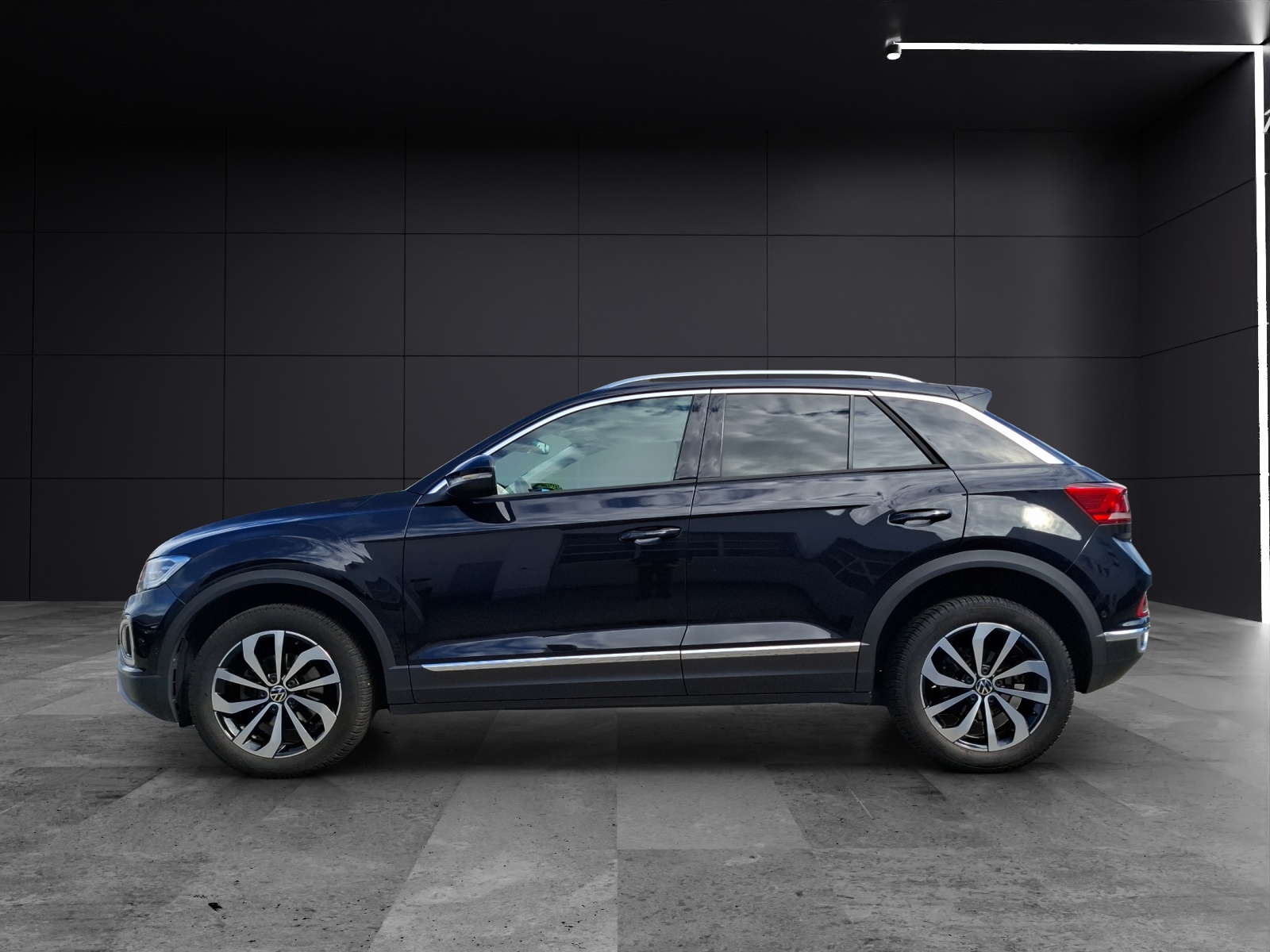 Fahrzeugabbildung Volkswagen T-Roc TSI Style LED Navi AID ACC Park-Assist SH