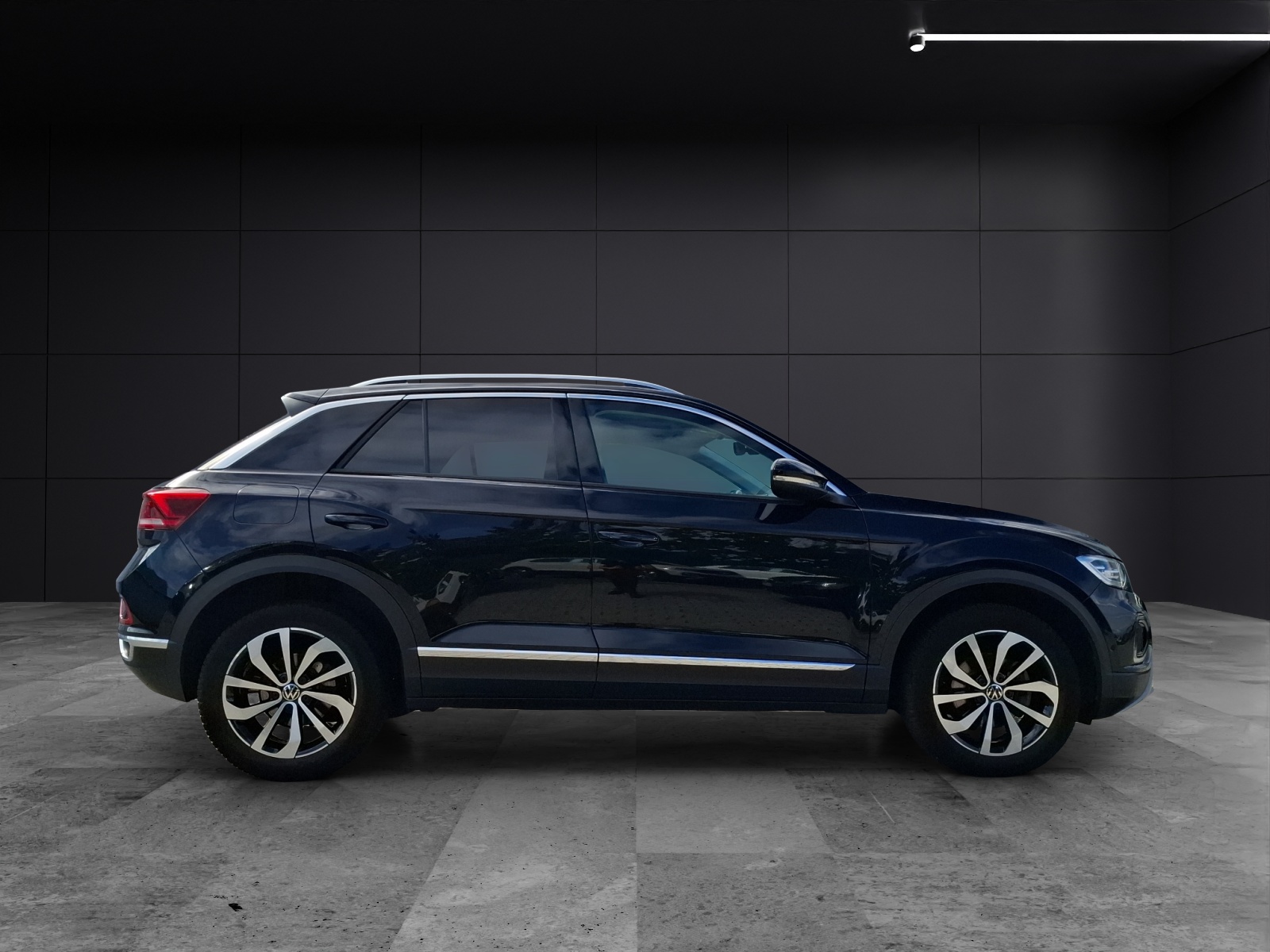 Fahrzeugabbildung Volkswagen T-Roc TSI Style LED Navi AID ACC Park-Assist SH