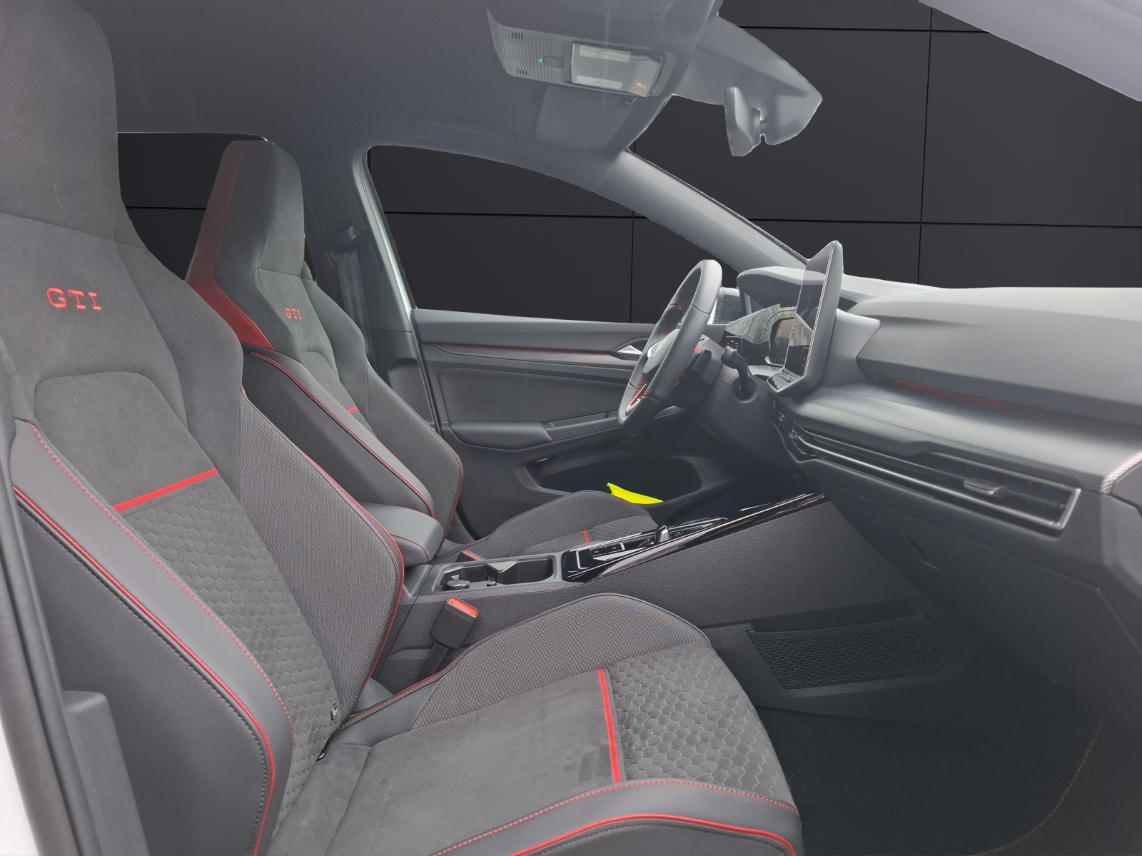 Fahrzeugabbildung Volkswagen Golf VIII GTI Clubsport DSG Matrix Navi ACC AID RFK SH HeadUp 19