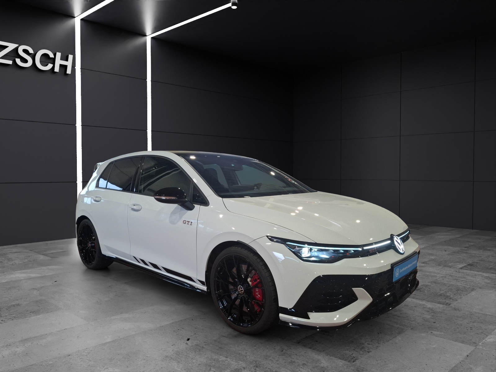 Fahrzeugabbildung Volkswagen Golf VIII GTI Clubsport DSG Matrix Navi ACC AID RFK SH HeadUp 19